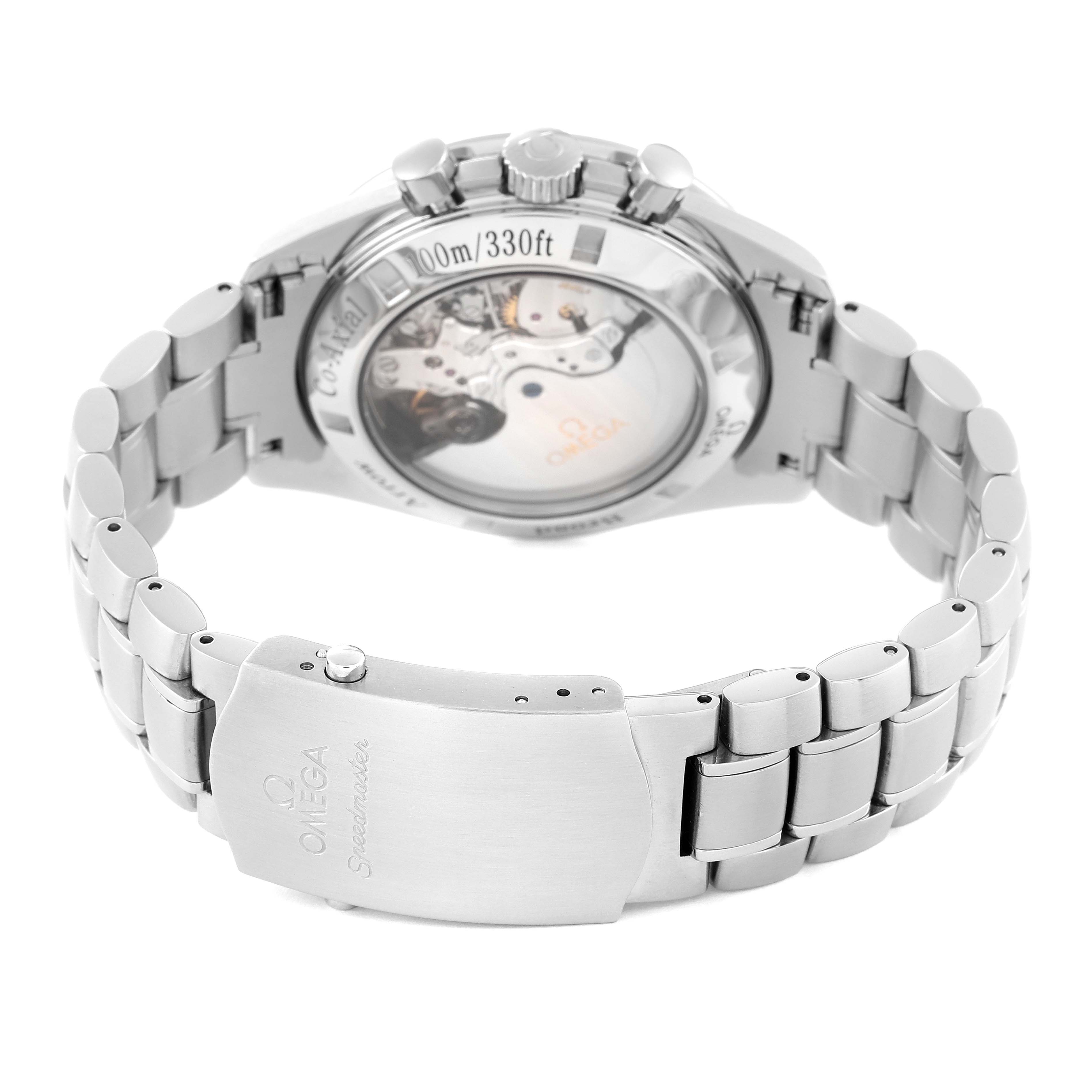 This image shows the back and clasp of an Omega Speedmaster 321.10.42.50.01.001 Men
s Stainless Steel Black Dial 321.10.42.50.01.001 Men
s Stainless Steel Black Dial watch, highlighting the transparent case back and metal bracelet.