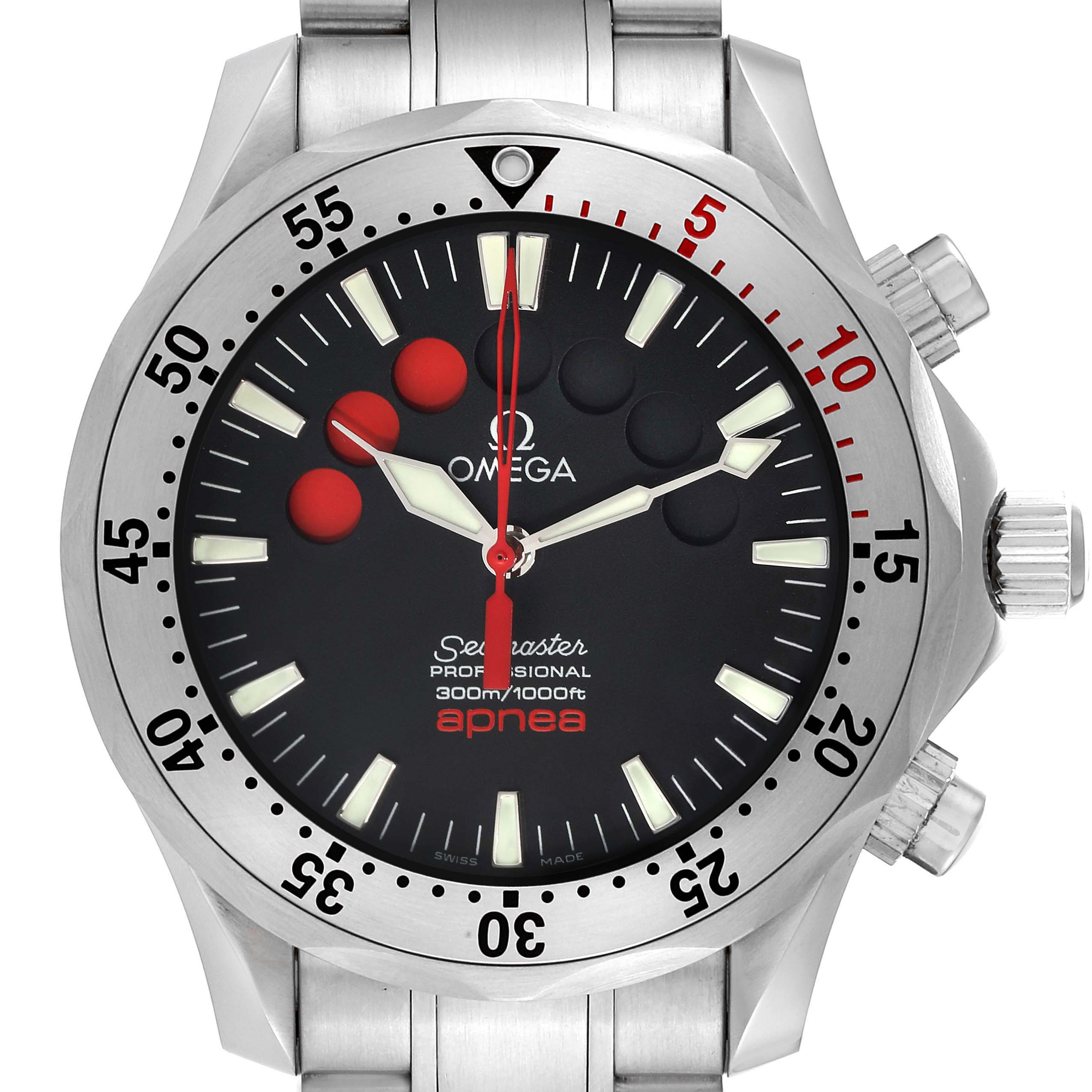 This Omega Seamaster 2595.50.00 Men's Stainless Steel Black Dial 2595.50.00 Men's Stainless Steel Black Dial model watch is shown from a front angle, displaying the dial, bezel, crown, and part of the bracelet.