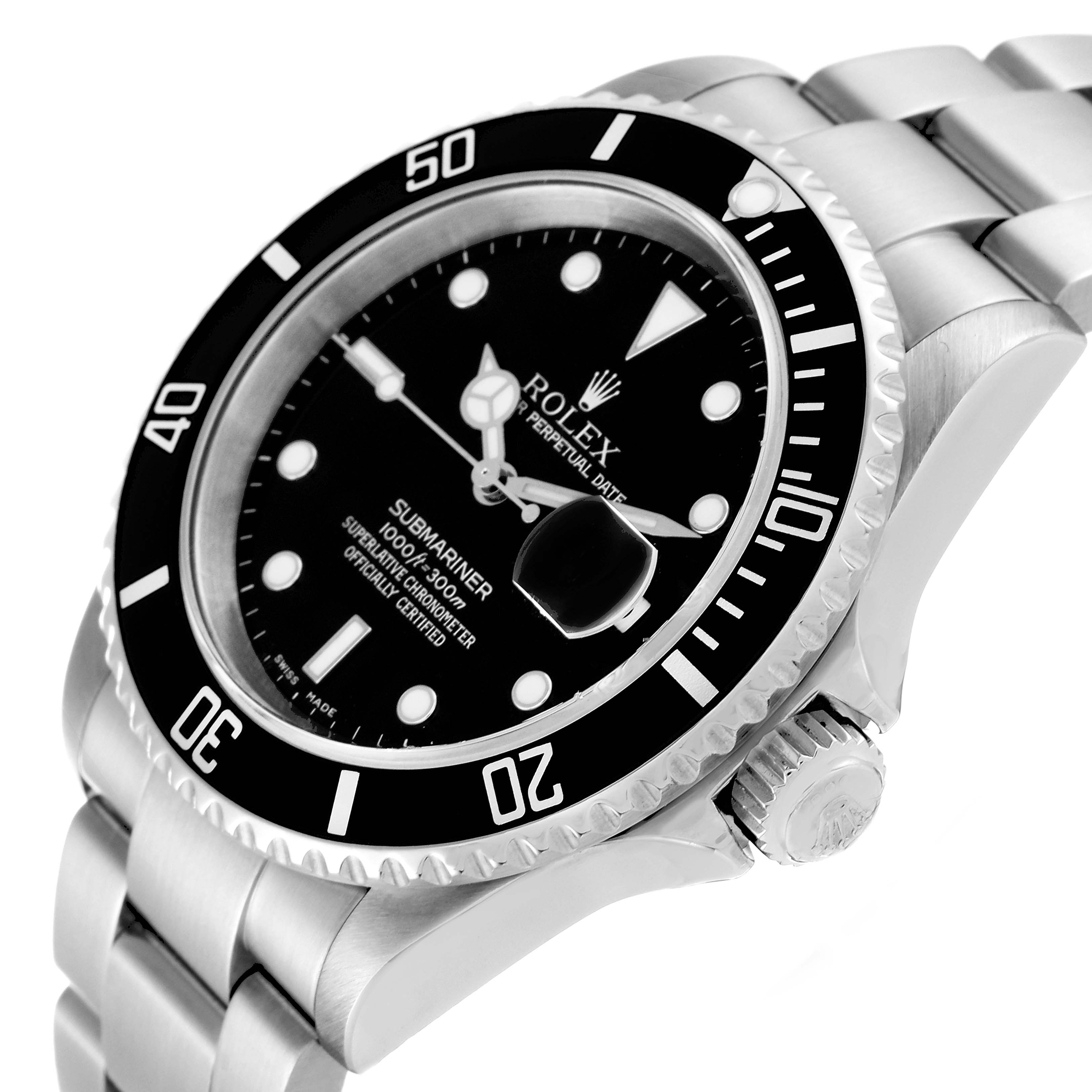 This image shows a close-up angle of the Rolex Submariner 16610 Men
s Stainless Steel Black Dial 16610 Men
s Stainless Steel Black Dial watch, highlighting the face, bezel, crown, and stainless steel bracelet.