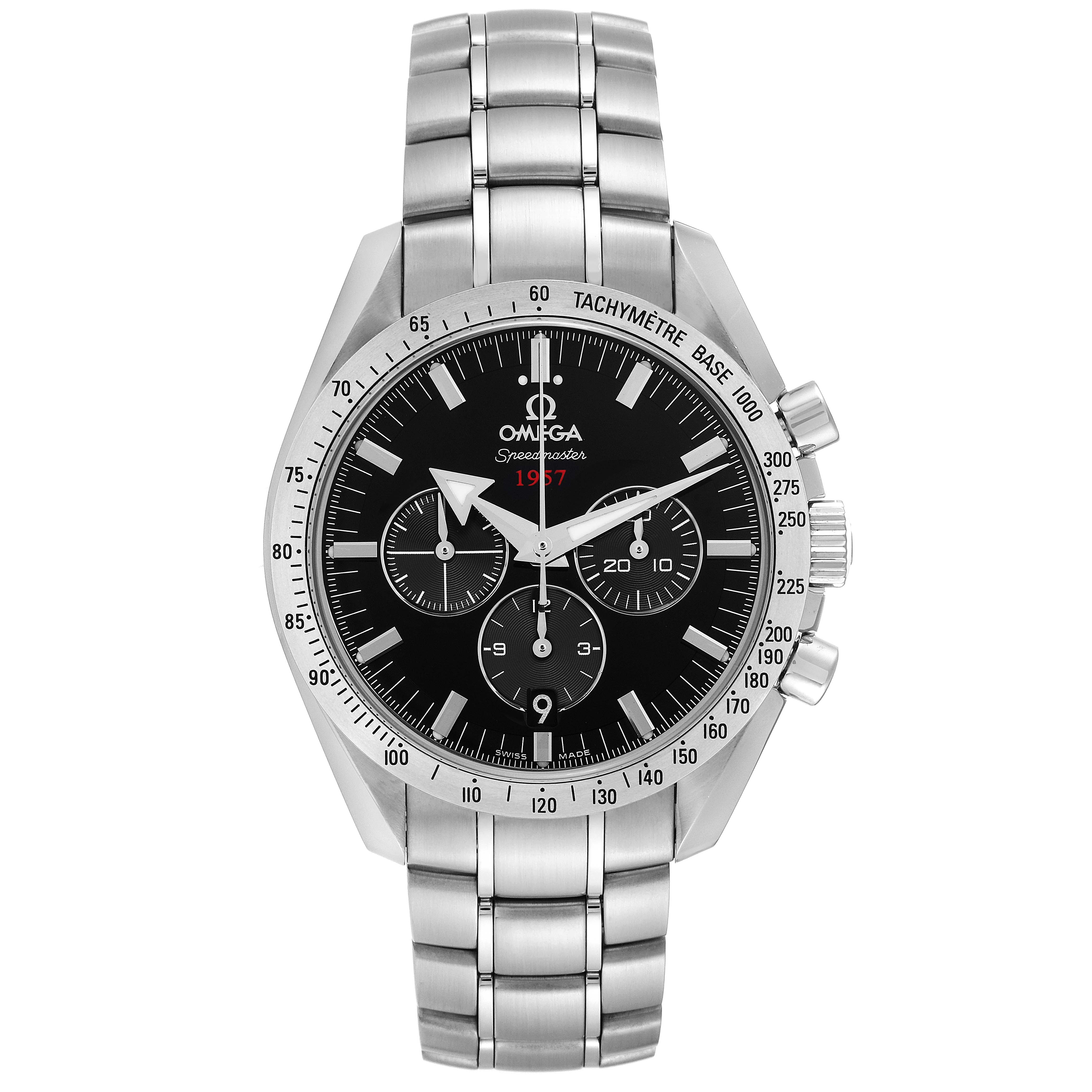 The image shows a front view of the black dial and stainless steel bracelet of an Omega Speedmaster 321.10.42.50.01.001 Men
s Stainless Steel Black Dial 321.10.42.50.01.001 Men
s Stainless Steel Black Dial watch.