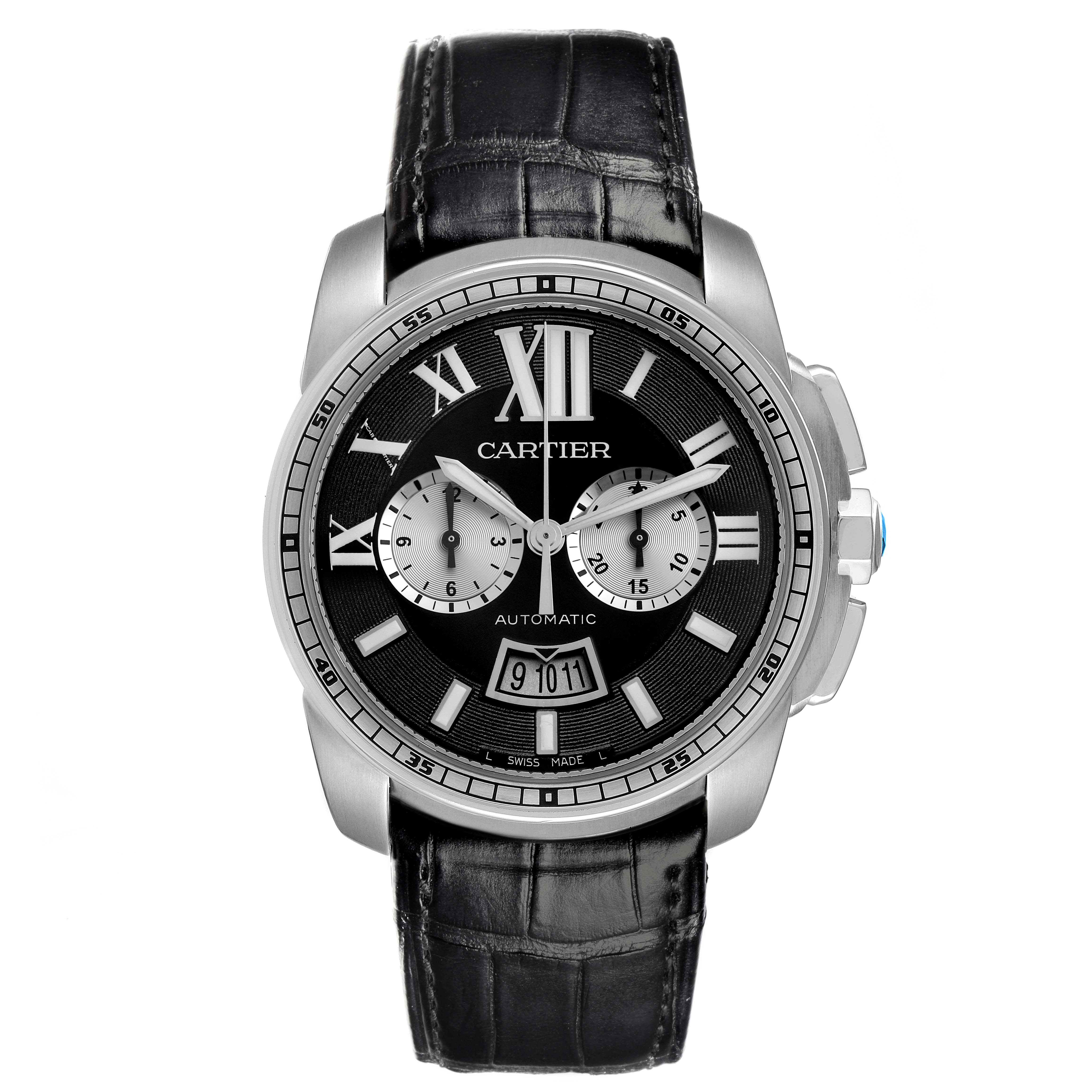 The image shows a front view of the Calibre de Cartier watch, highlighting its dial, Roman numerals, subdials, and leather strap.