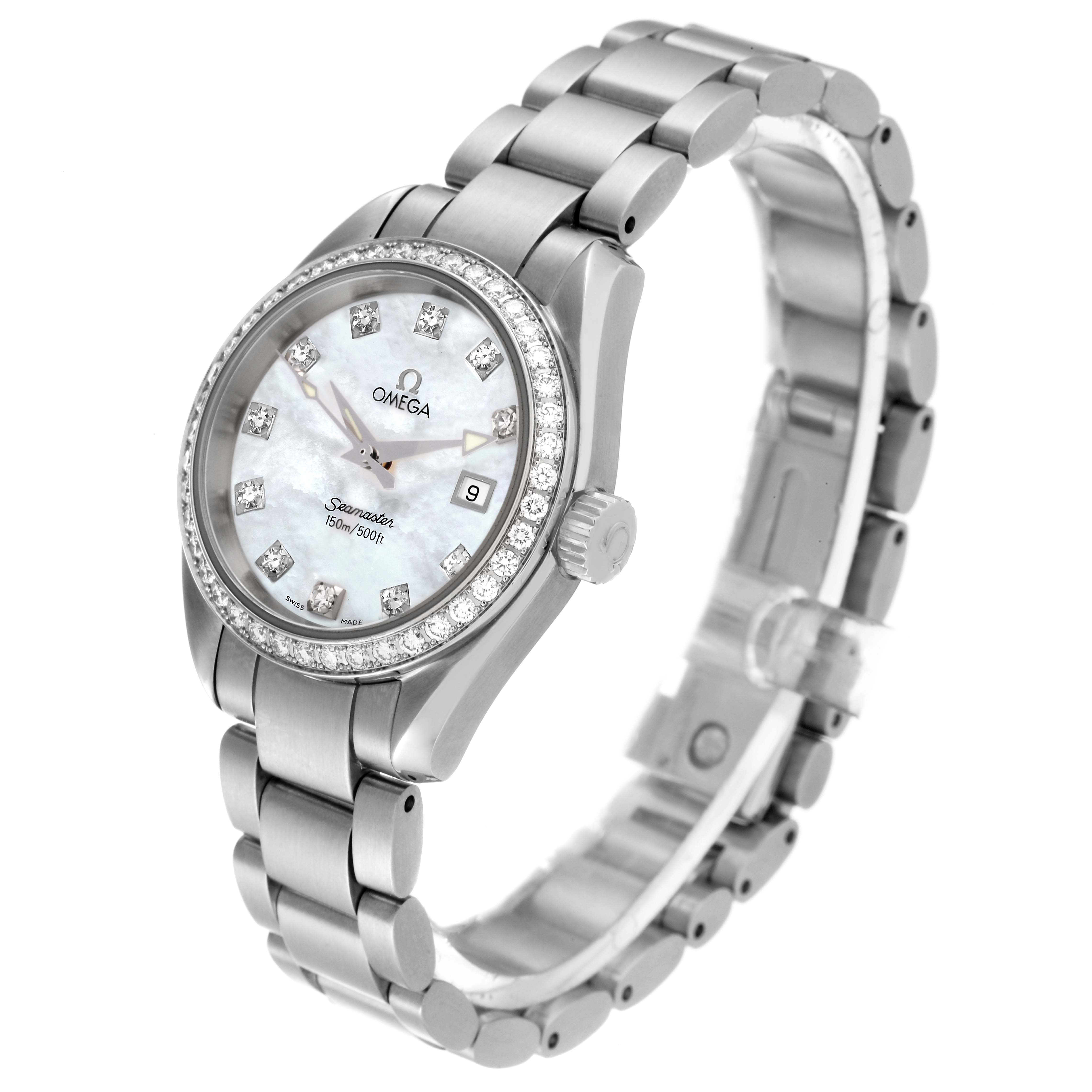 The image shows an angled view of the Omega 2579.75.00 Women
s Stainless Steel Mother of Pearl Dial 2579.75.00 Women
s Stainless Steel Mother of Pearl Dial Seamaster Aqua Terra 2579.75.00, highlighting its face, bracelet, and bezel.