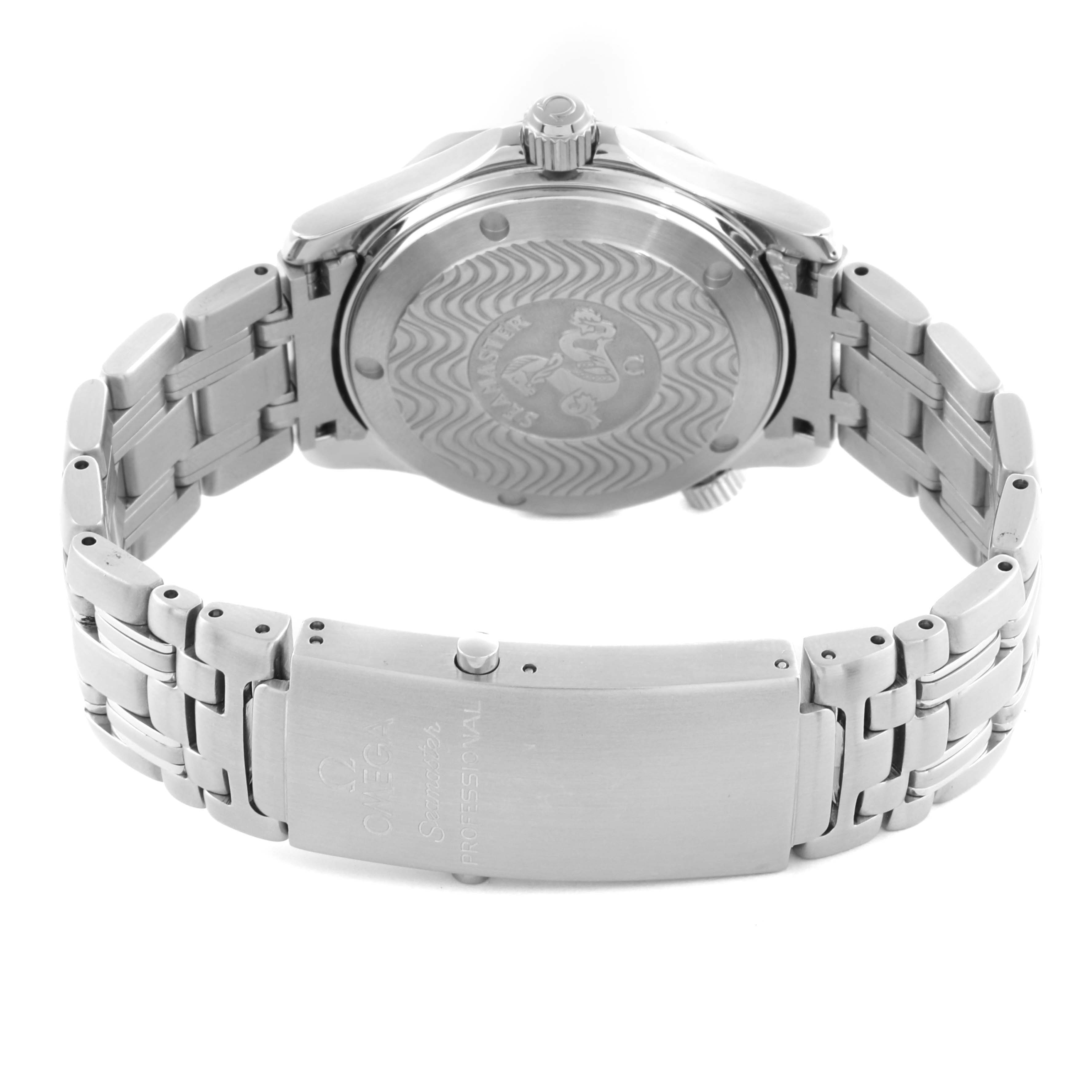 The image shows the back of an Omega Seamaster 2551.80.00 Men
s Stainless Steel Blue Dial 2551.80.00 Men
s Stainless Steel Blue Dial watch, highlighting the case back and metal bracelet clasp.