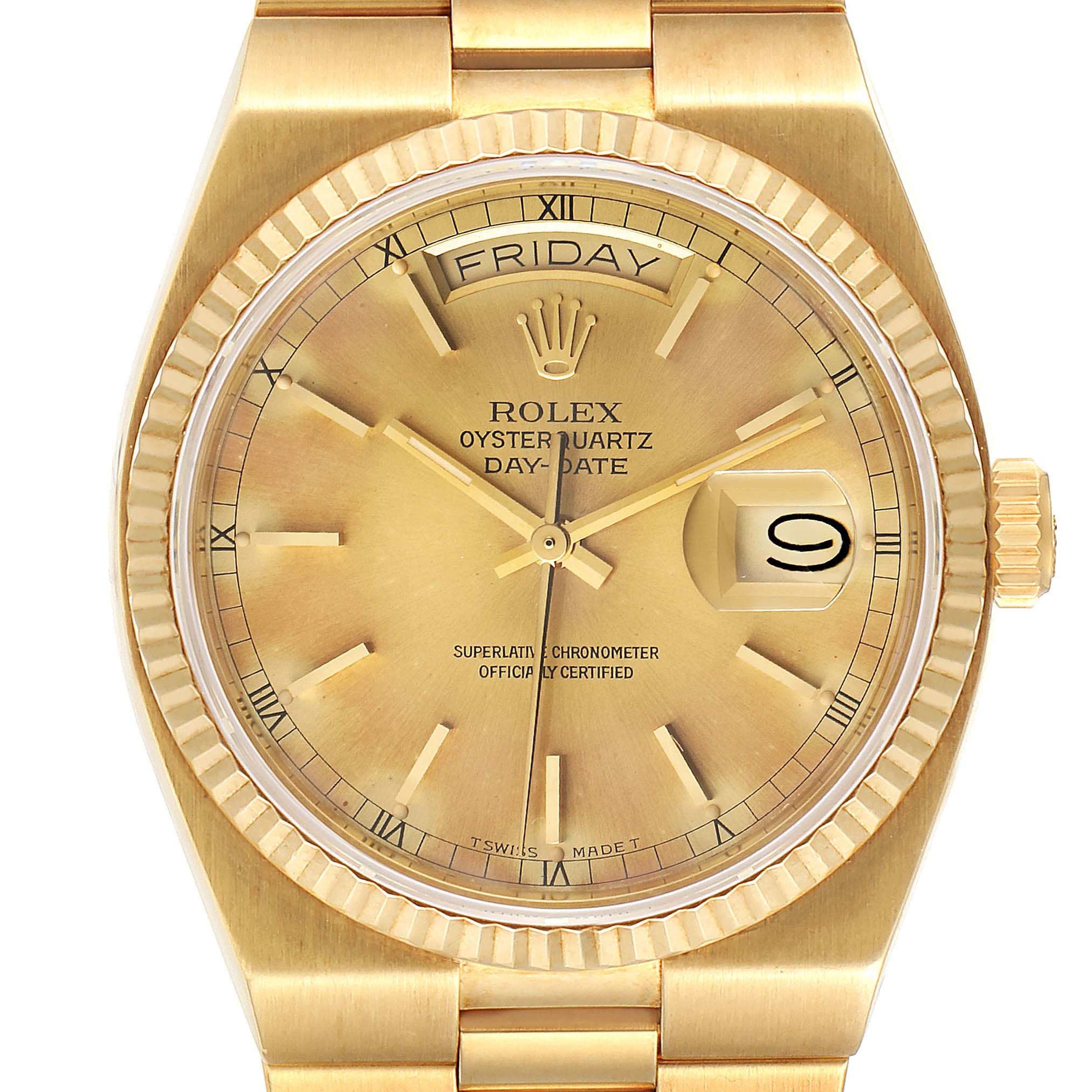 This image shows a front view of the Rolex Oysterquartz 19018 Men
s Yellow Gold Champagne Dial 19018 Men
s Yellow Gold Champagne Dial Day-Date, showcasing its dial, hands, fluted bezel, and part of the bracelet.