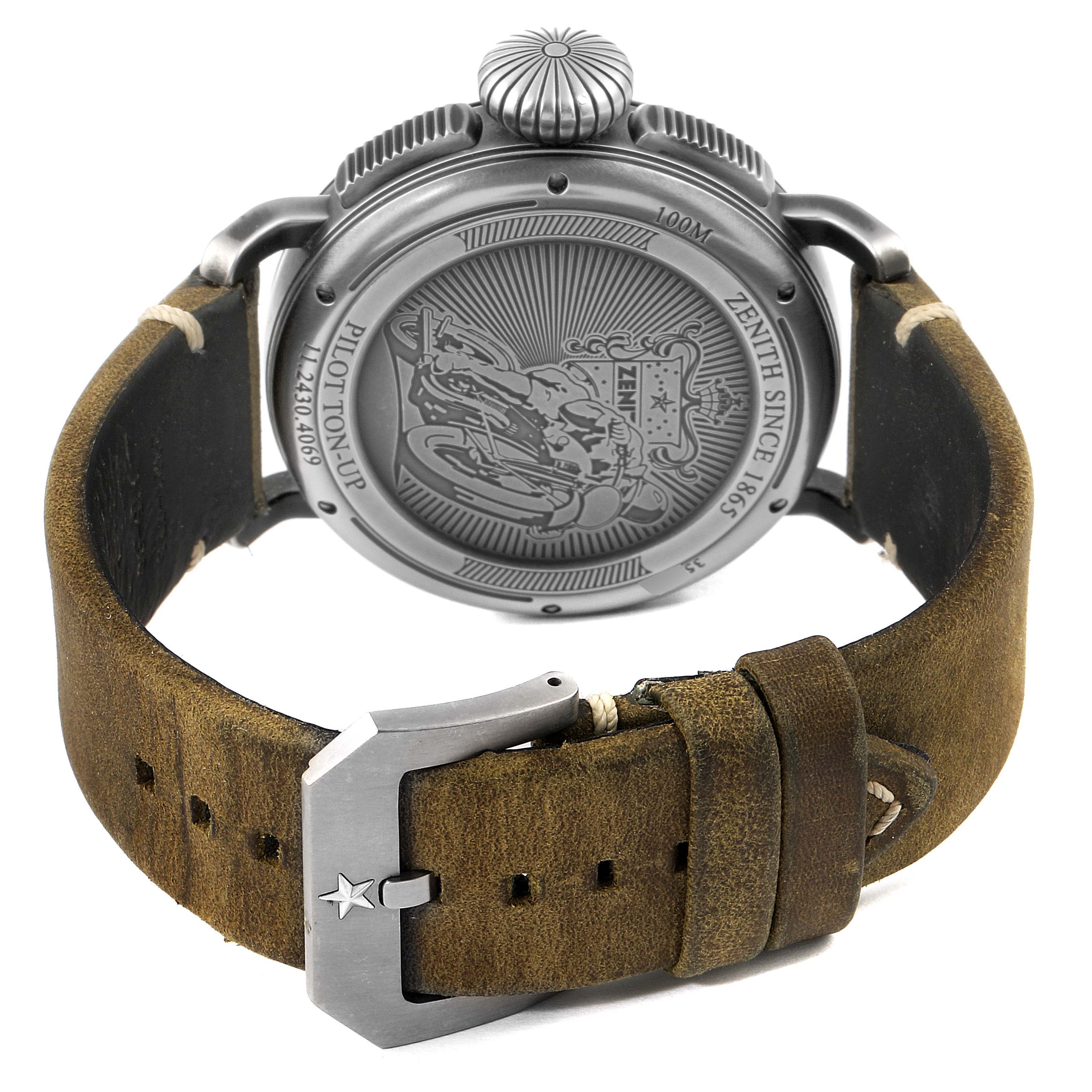 The image shows the back case and leather strap of a Pilot model by Zenith.