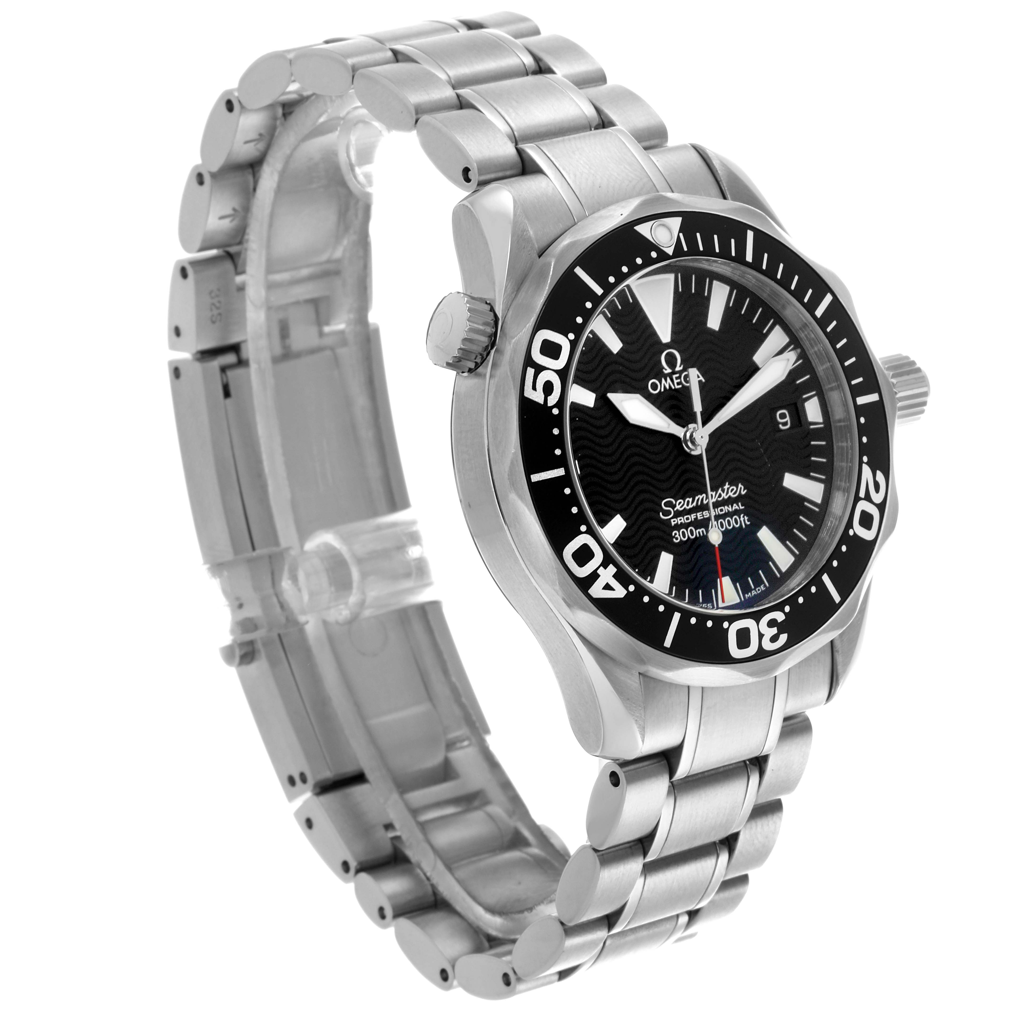The image shows an Omega Seamaster 2262.50.00 Men
s Stainless Steel Black Dial 2262.50.00 Men
s Stainless Steel Black Dial watch at a three-quarter angle, highlighting the bracelet, bezel, and crown.