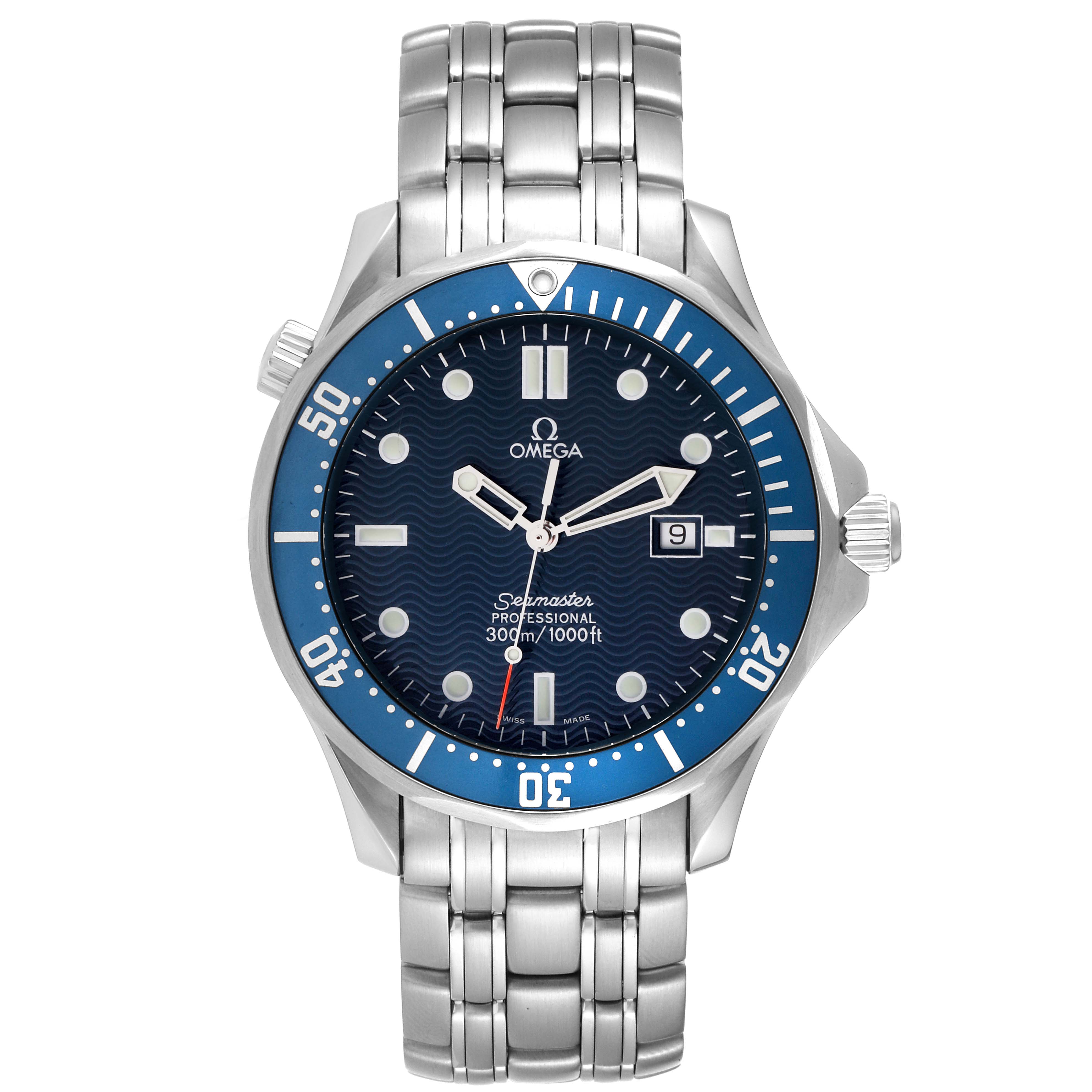 The image shows a front view of the Omega Seamaster 2541.80.00 Men
s Stainless Steel Blue Dial 2541.80.00 Men
s Stainless Steel Blue Dial watch, highlighting its dial, bezel, and metal bracelet.