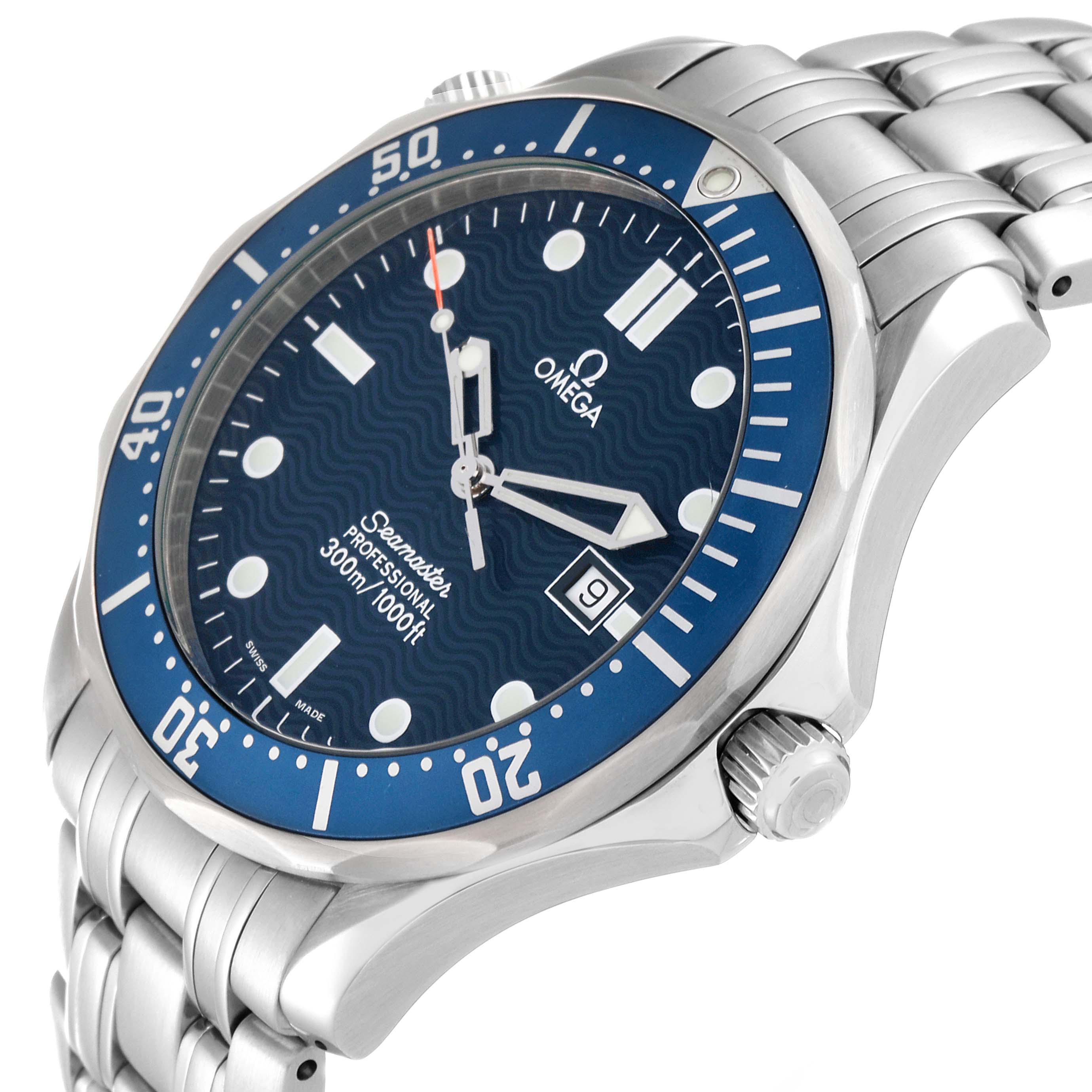 The image shows an Omega Seamaster 2541.80.00 Men
s Stainless Steel Blue Dial 2541.80.00 Men
s Stainless Steel Blue Dial watch at an angle displaying the face, bezel, crown, and part of the bracelet.