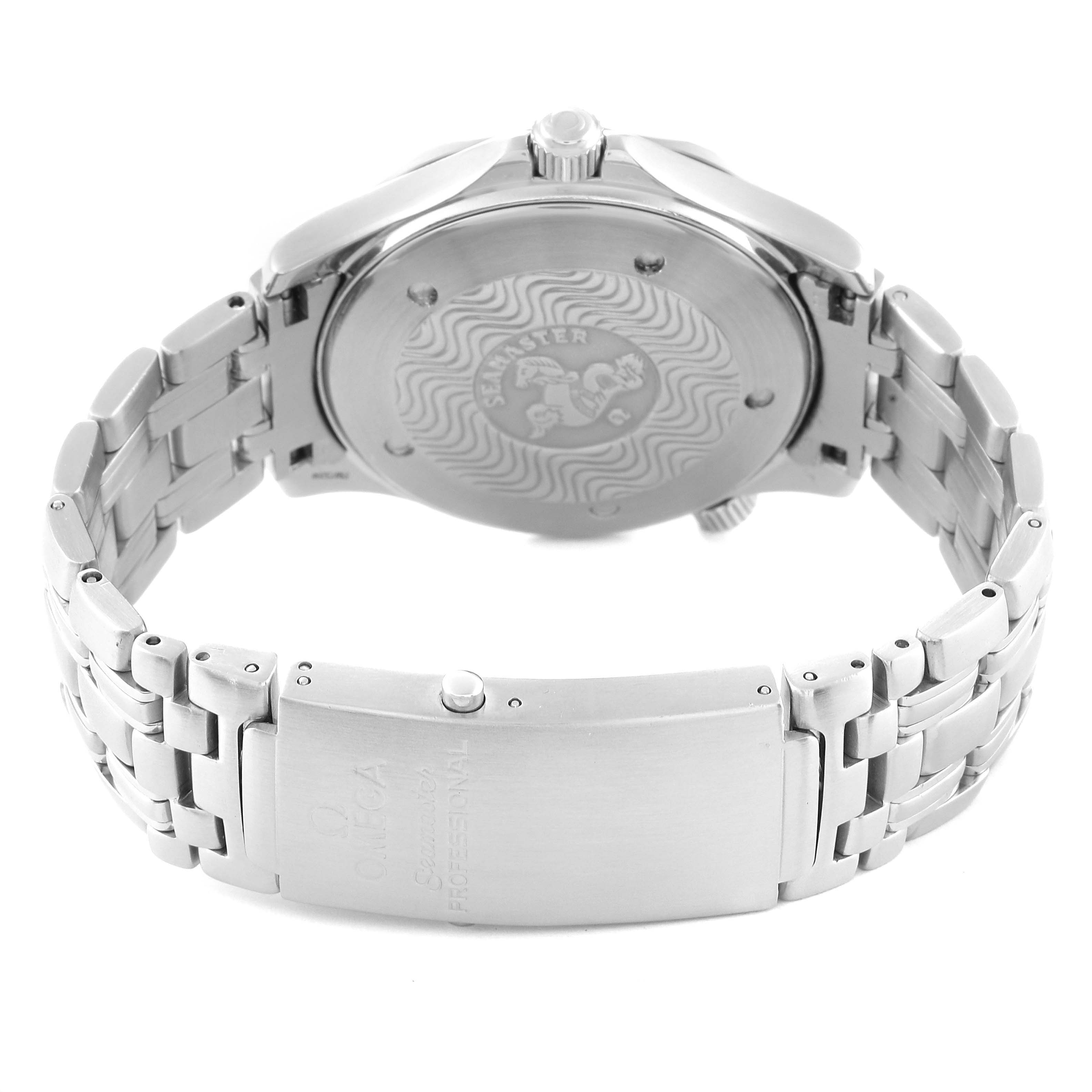 The image shows the back view of the Omega Seamaster 2541.80.00 Men
s Stainless Steel Blue Dial 2541.80.00 Men
s Stainless Steel Blue Dial watch, highlighting the case back and the stainless steel bracelet clasp.