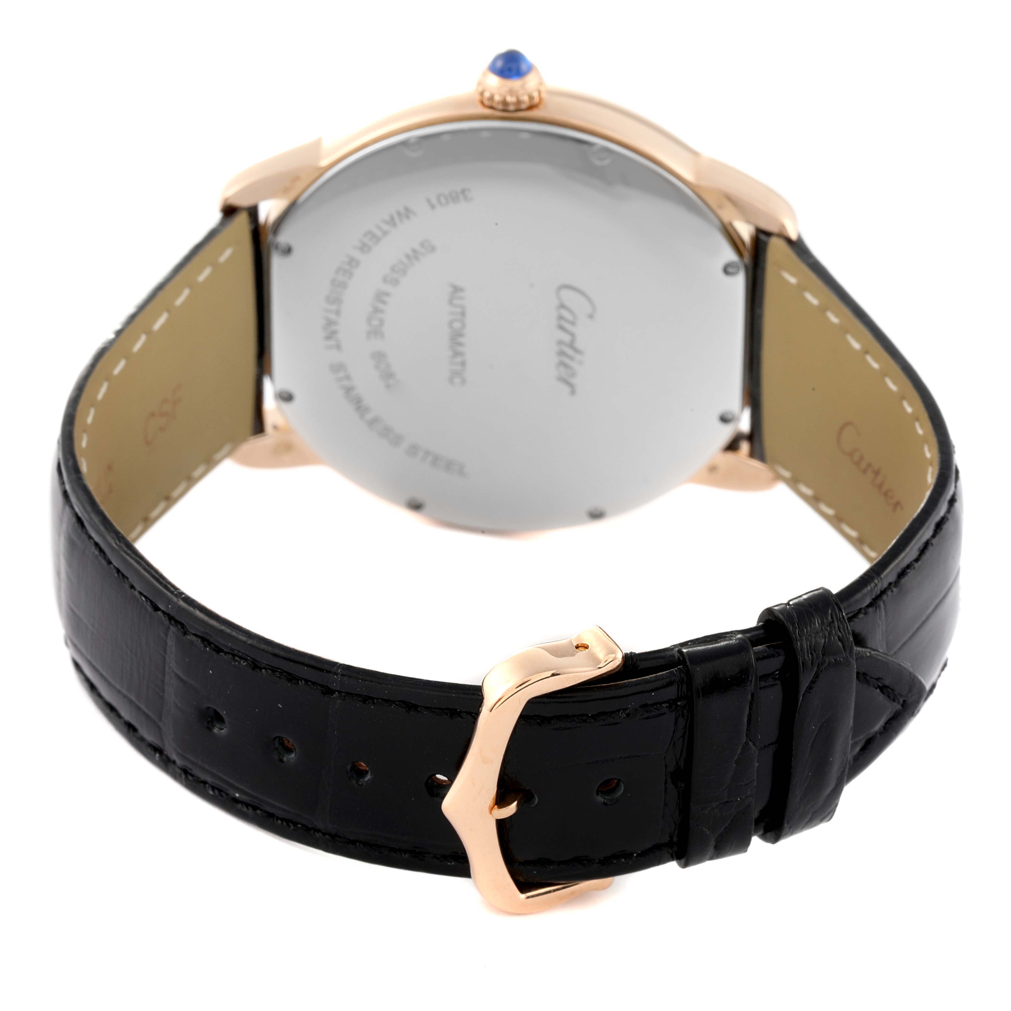 This image shows the back view of a Cartier Ronde W6701009 Men
s Rose Gold Silver Dial W6701009 Men
s Rose Gold Silver Dial model watch, highlighting the case back, crown, and leather strap with buckle.