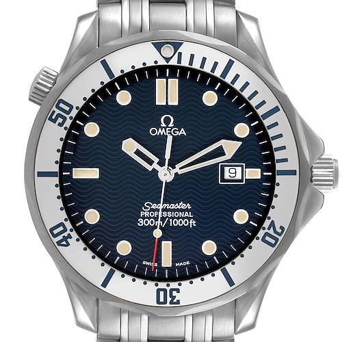 The image shows a front view of the Omega Seamaster 2542.80.00 Men's Stainless Steel Black Dial watch, detailing the face, bezel, and bracelet.