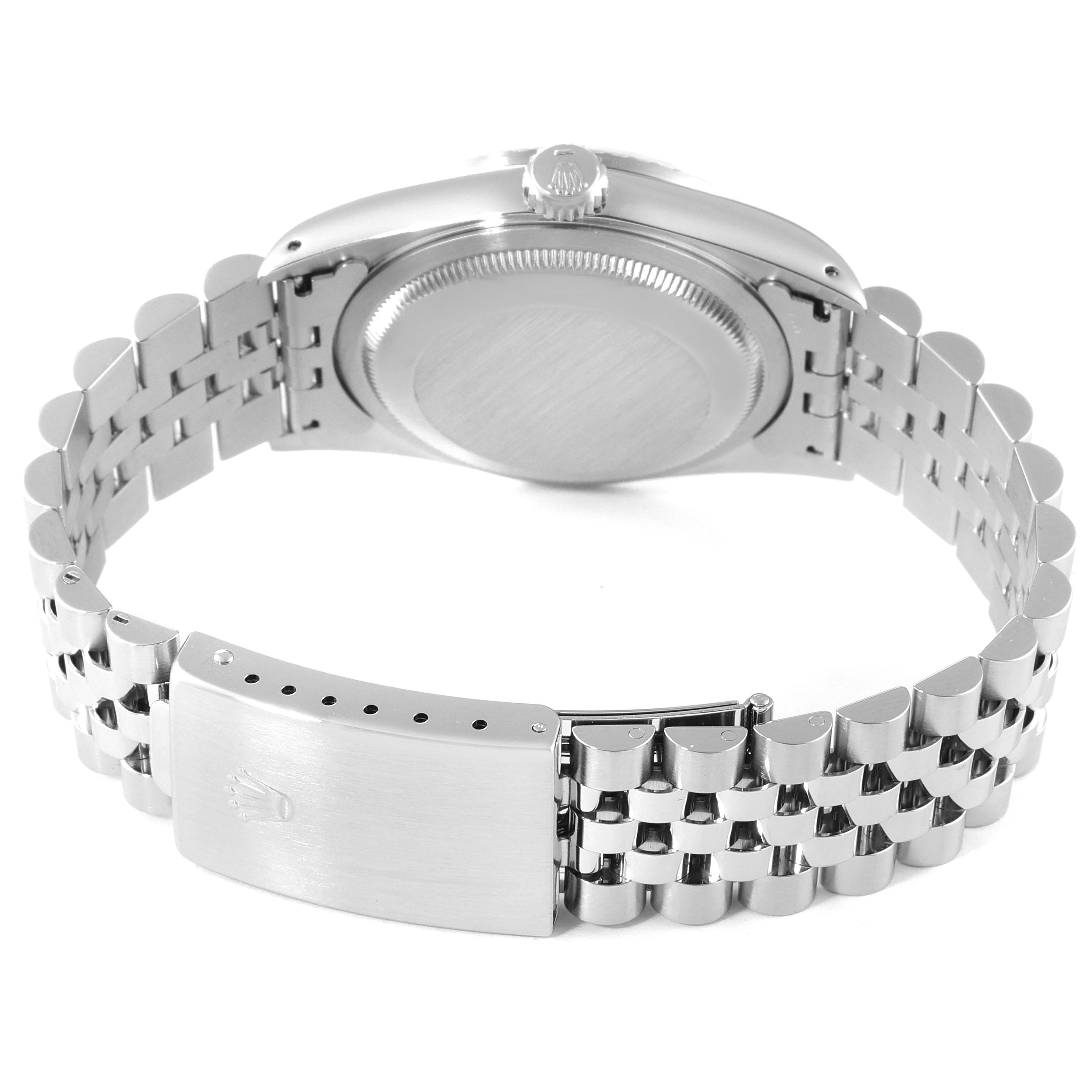 The image shows the back view of a Rolex Datejust 16220 Men
s Stainless Steel Grey Dial 16220 Men
s Stainless Steel Grey Dial watch, displaying its caseback, crown, and jubilee bracelet with clasp.