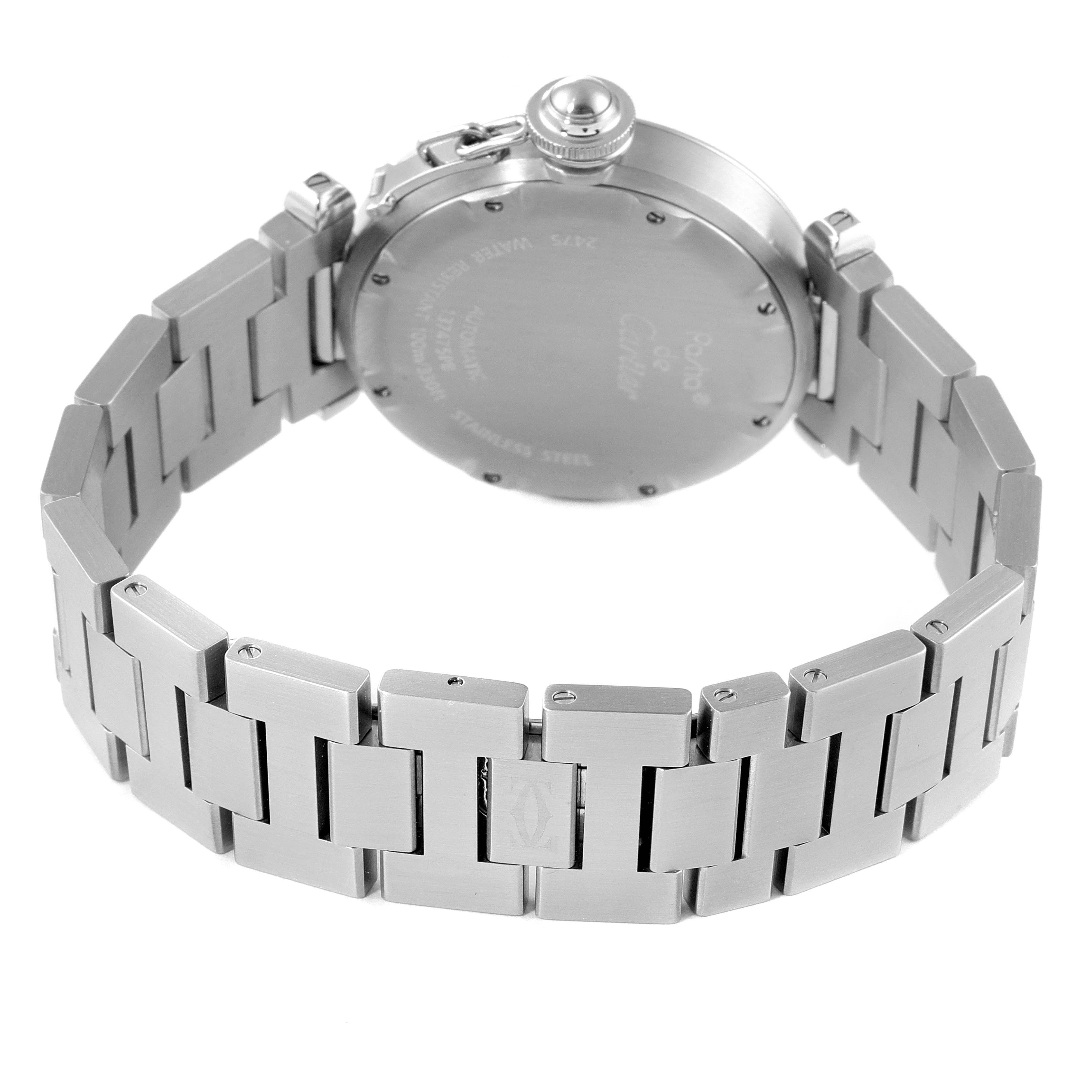 The image shows the back and bracelet of the Cartier Pasha W31058M7 Women
s Stainless Steel Pink Dial W31058M7 Women
s Stainless Steel Pink Dial watch.