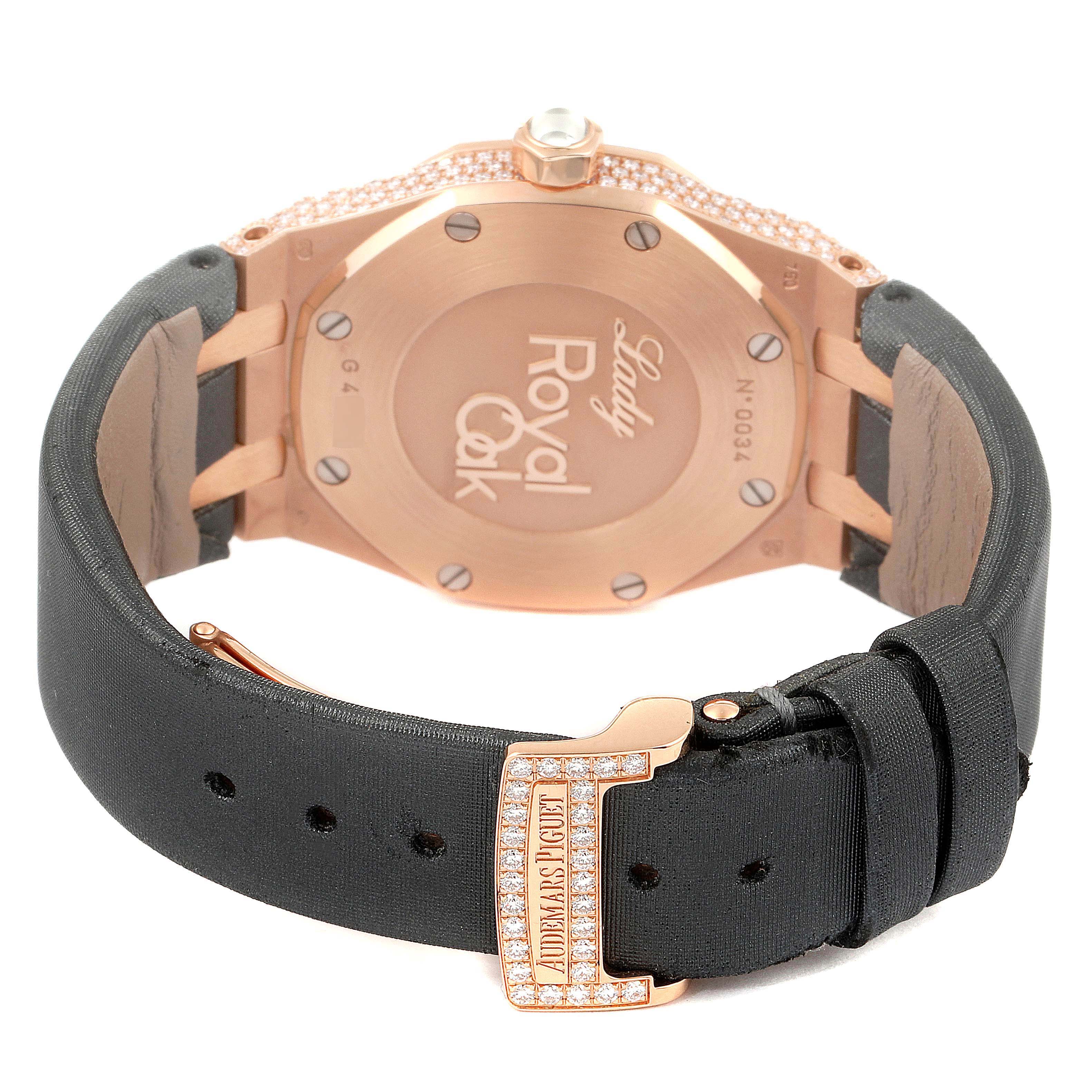 The image shows the back and strap of a Royal Oak model watch by Audemars Piguet, highlighting the case back and clasp.