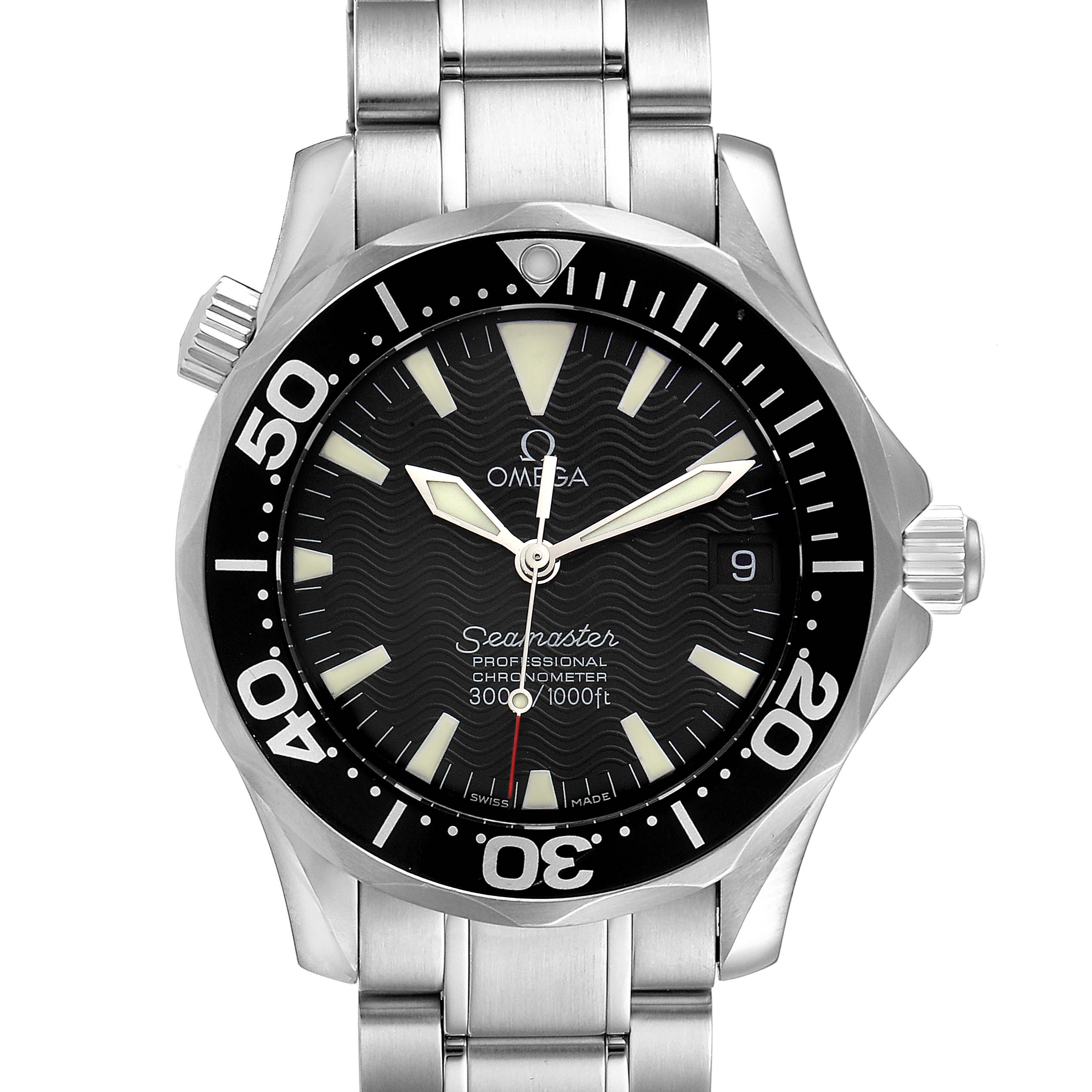 This image shows a front view of the Omega Seamaster 2252.50.00 Men
s Stainless Steel Black Dial 2252.50.00 Men
s Stainless Steel Black Dial watch, focusing on the dial, bezel, and bracelet.