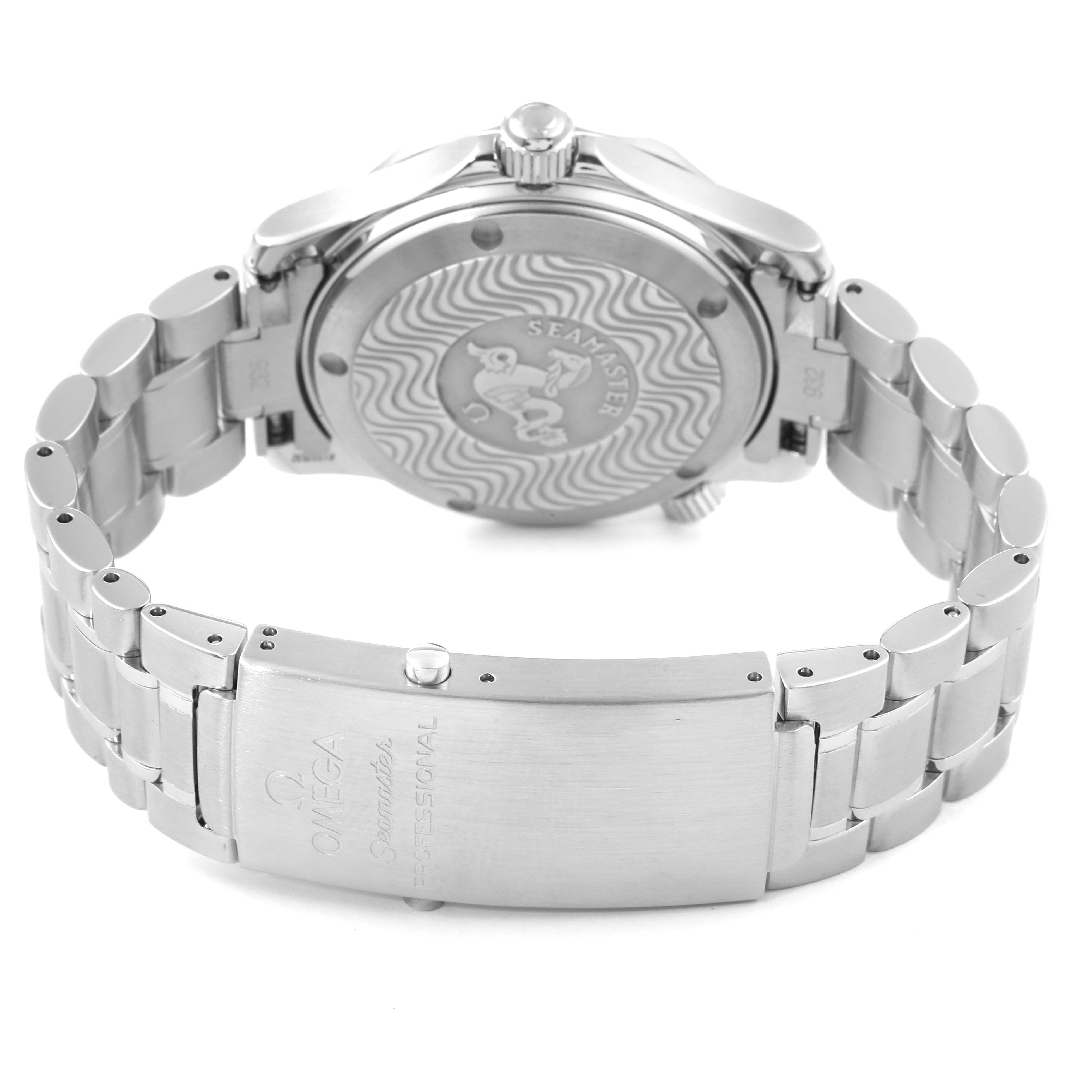 The image shows the back case and bracelet of the Omega Seamaster 2252.50.00 Men
s Stainless Steel Black Dial 2252.50.00 Men
s Stainless Steel Black Dial watch from a rear angle.