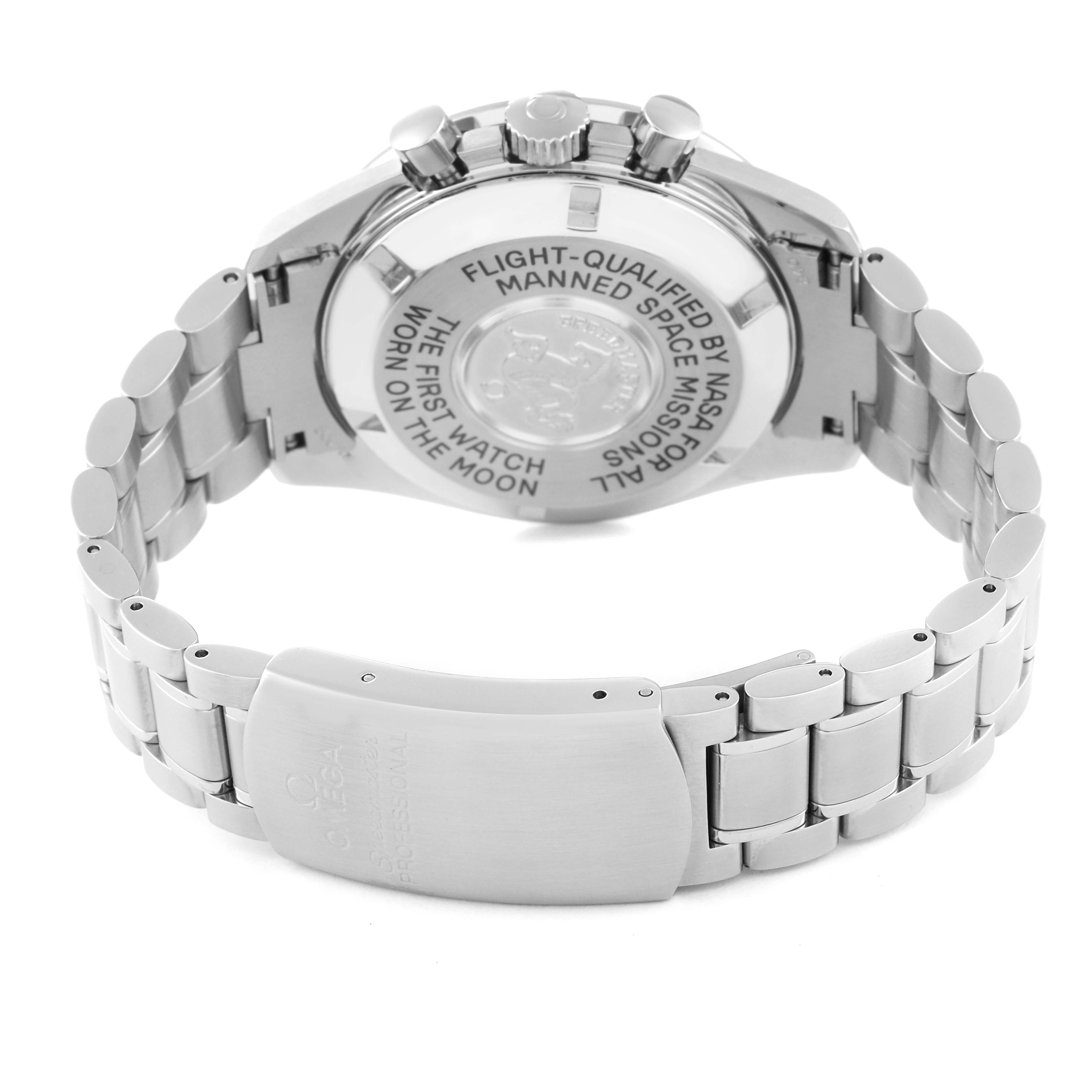 The image shows the back case and bracelet of the Omega Speedmaster 3570.50.00 Men
s Stainless Steel Black Dial 3570.50.00 Men
s Stainless Steel Black Dial watch, highlighting the engraved details and clasp.