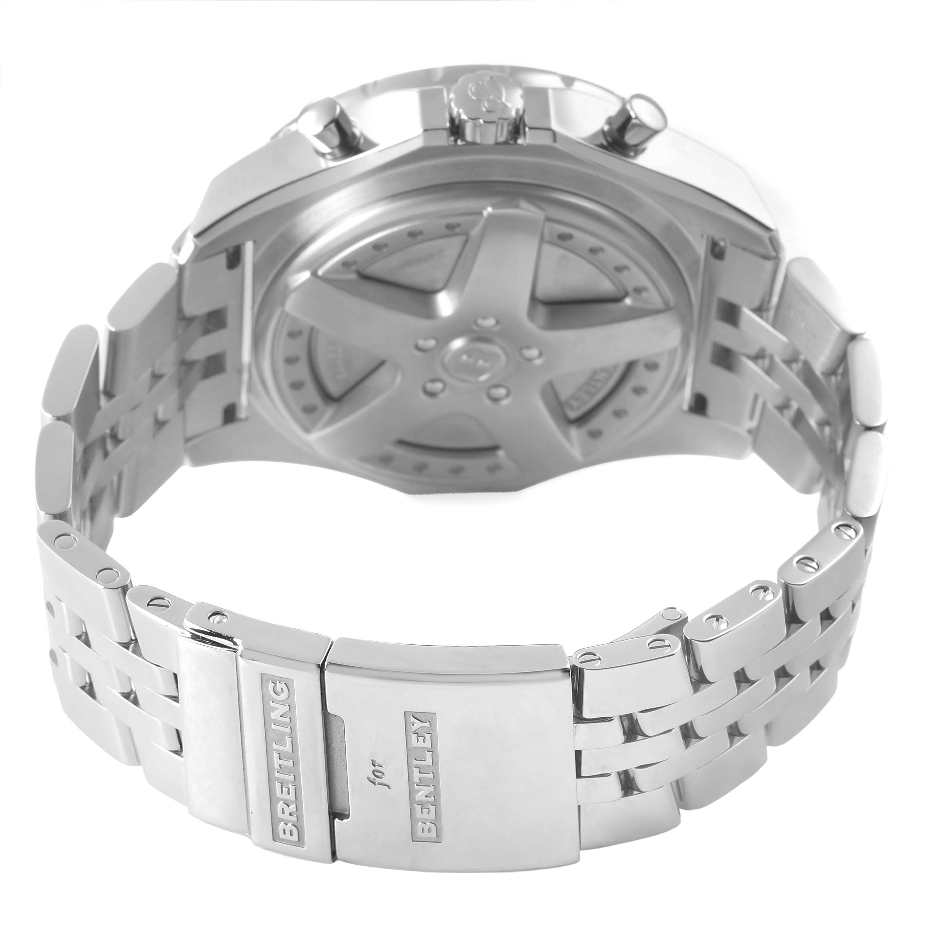 The image shows the back of the Bentley model by Breitling, focusing on the clasp and stainless steel bracelet.