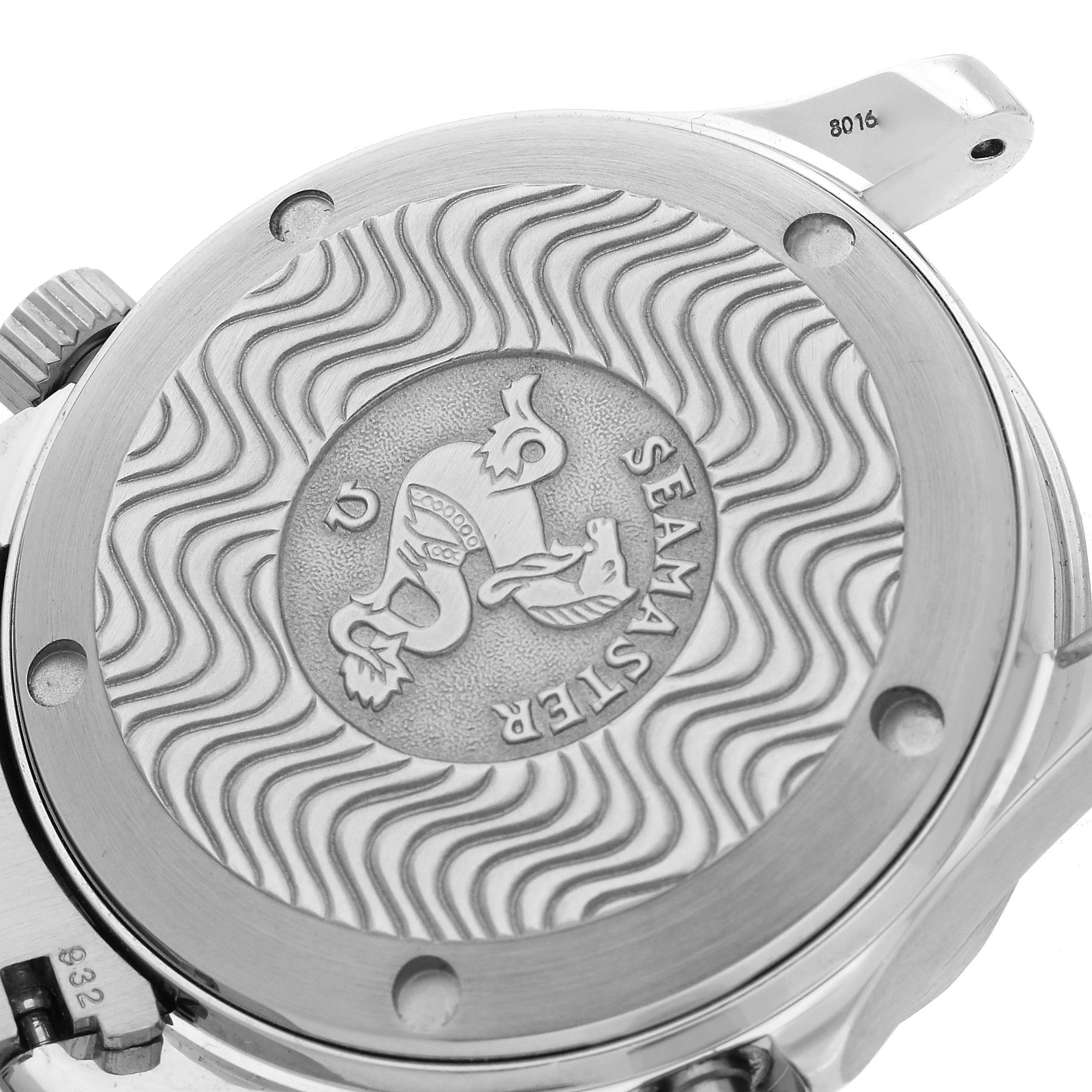 The image shows the case back of the Omega Seamaster 2252.50.00 Men
s Stainless Steel Black Dial 2252.50.00 Men
s Stainless Steel Black Dial watch, featuring an engraved design and wave pattern.