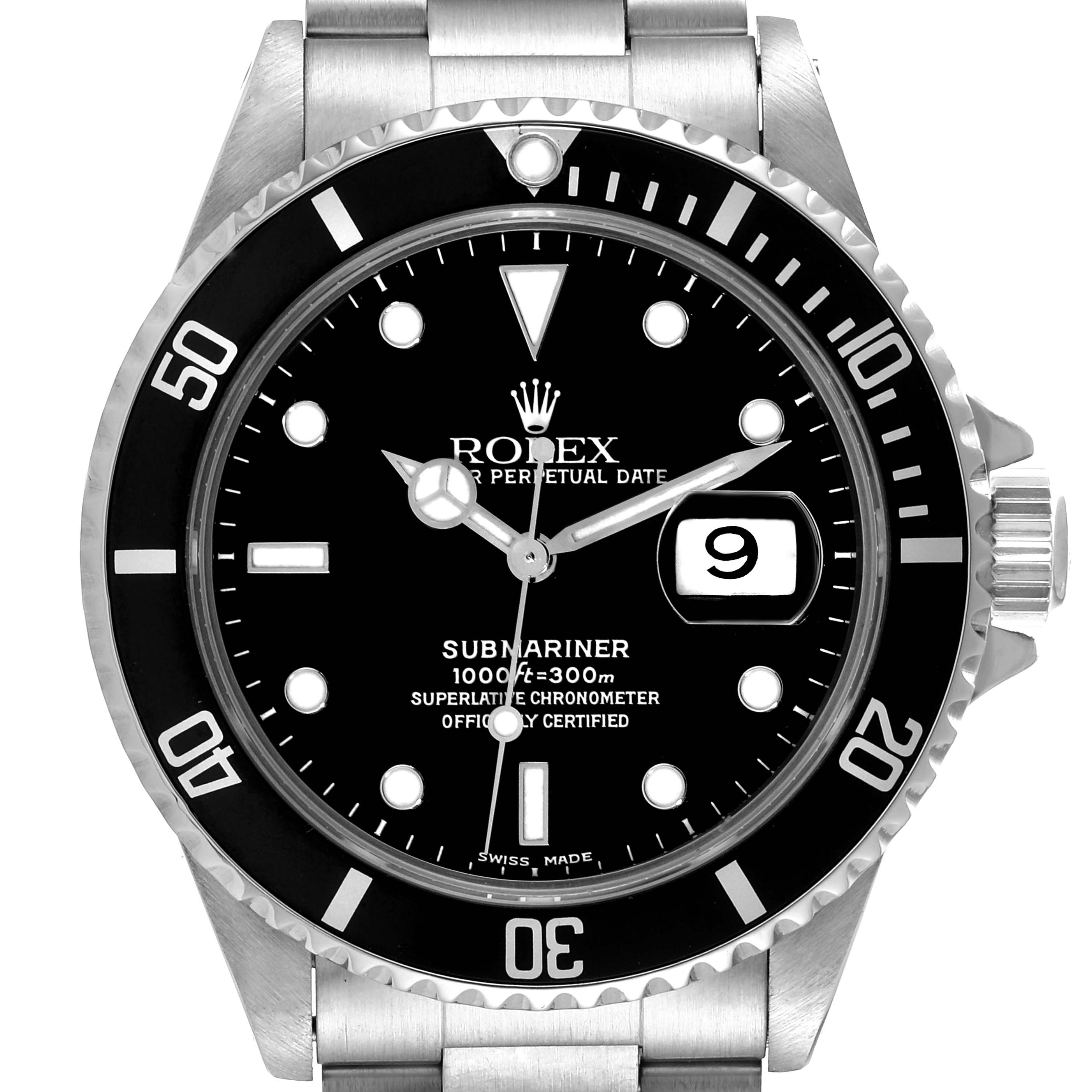 This image shows a front view of a Rolex Submariner 16610 Men
s Stainless Steel Black Dial 16610 Men
s Stainless Steel Black Dial watch, highlighting the dial, bezel, date window, and bracelet.