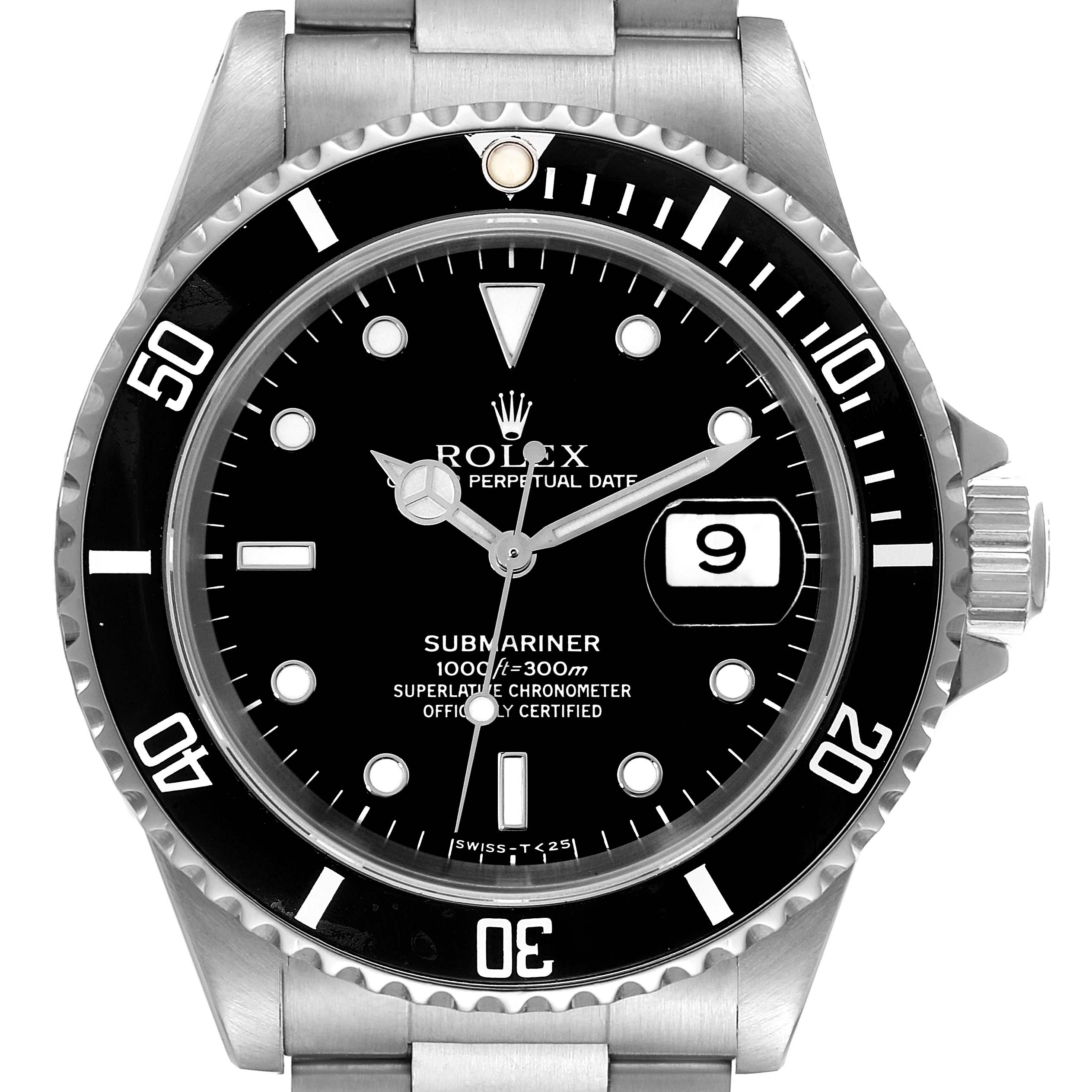 This image shows a front view of the Rolex Submariner 16610 Men
s Stainless Steel Black Dial 16610 Men
s Stainless Steel Black Dial watch, highlighting its black dial, bezel, and date window.