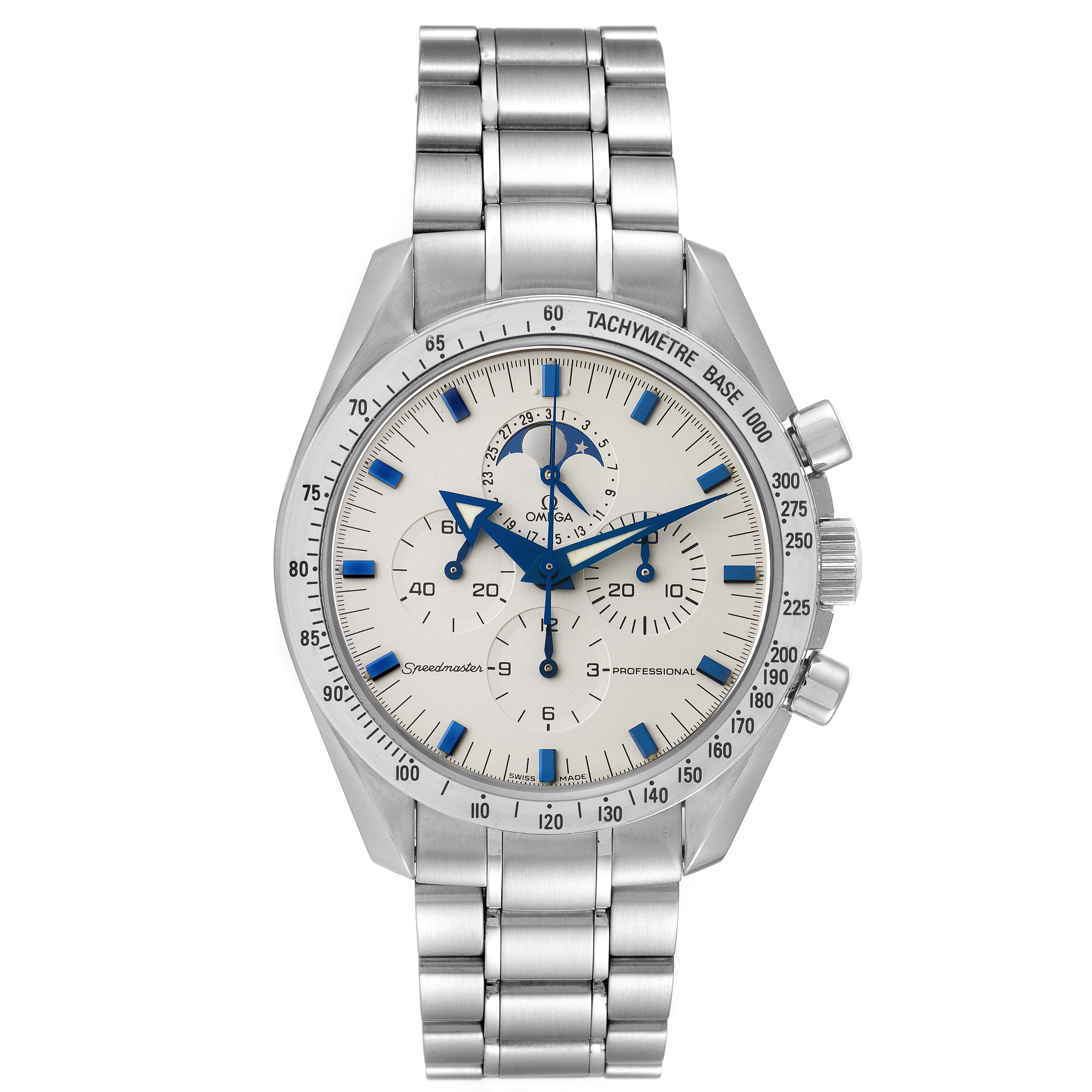 This image shows the front view of an Omega Speedmaster 3875.20.37 Men's Stainless Steel White Dial 3875.20.37 Men's Stainless Steel White Dial watch, highlighting the face, bezel, and stainless steel bracelet.