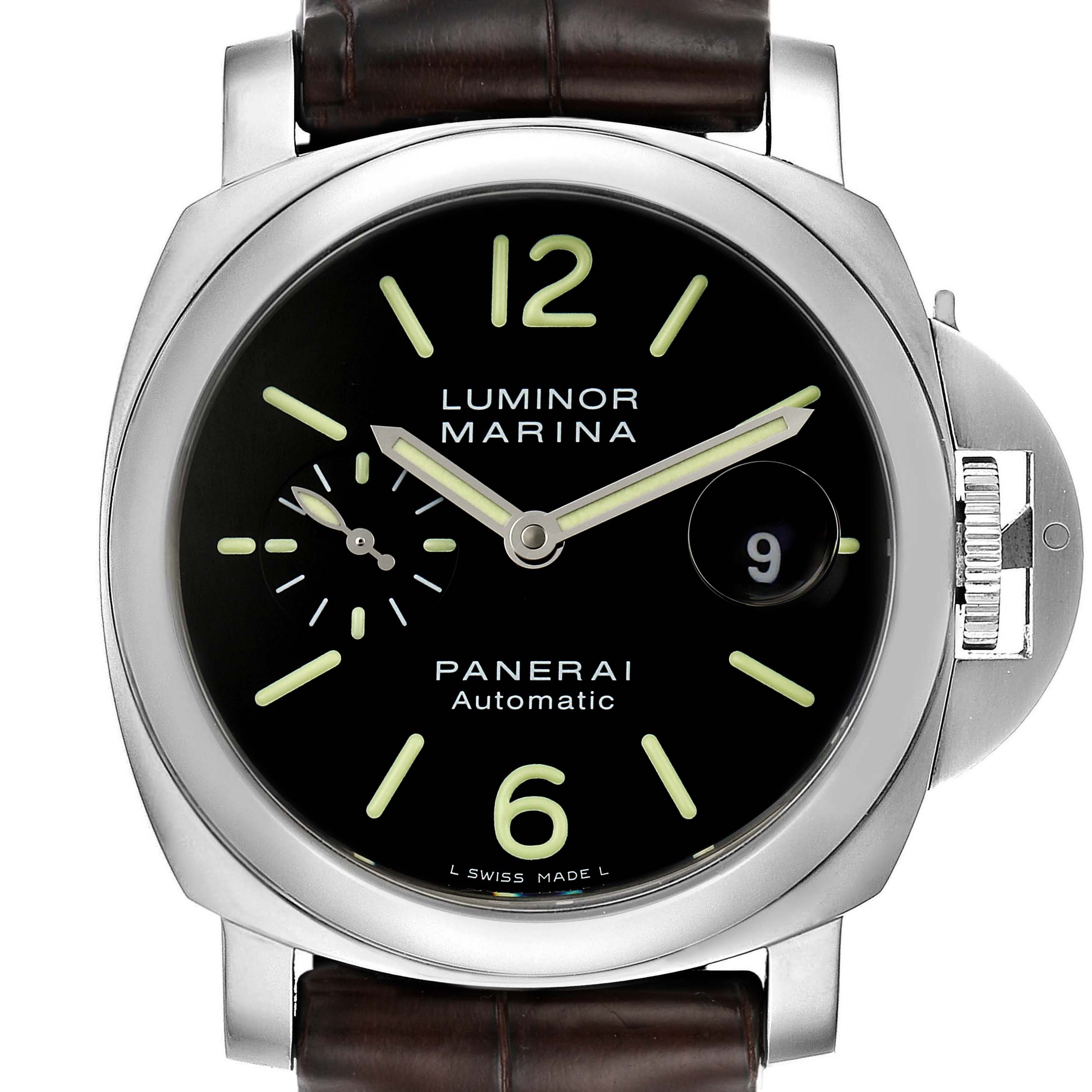 The image shows a frontal view of the Panerai Luminor PAM00104 Men
s Stainless Steel Black Dial PAM00104 Men
s Stainless Steel Black Dial Marina watch, highlighting the dial, numerals, and date window at 3 o
clock.