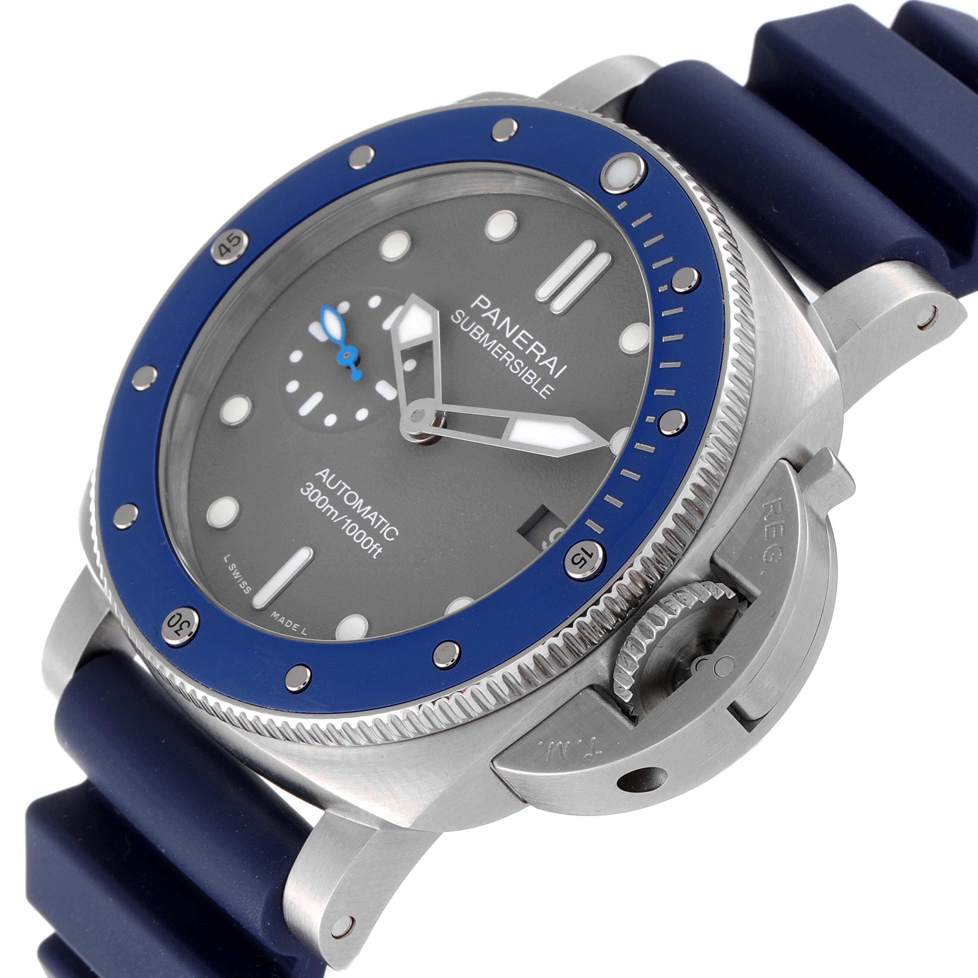 The image shows a Panerai Submersible PAM00959 Men's Stainless Steel Grey Dial PAM00959 Men's Stainless Steel Grey Dial watch at an angle highlighting its face, bezel, crown guard, and rubber strap.