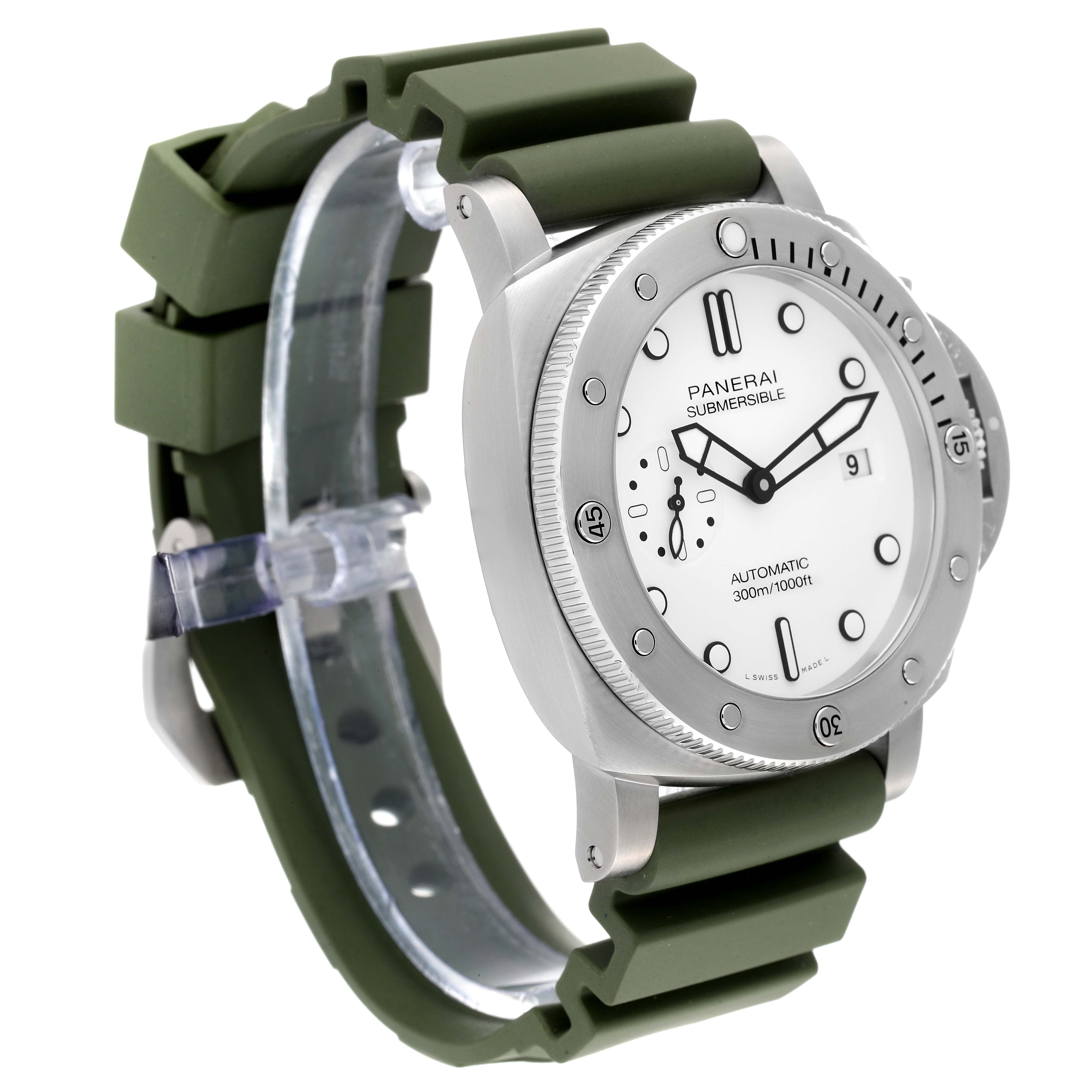 The image shows a Panerai Submersible PAM01226 Men
s Stainless Steel White Dial PAM01226 Men
s Stainless Steel White Dial watch at a front angle, featuring its white dial and green rubber strap.
