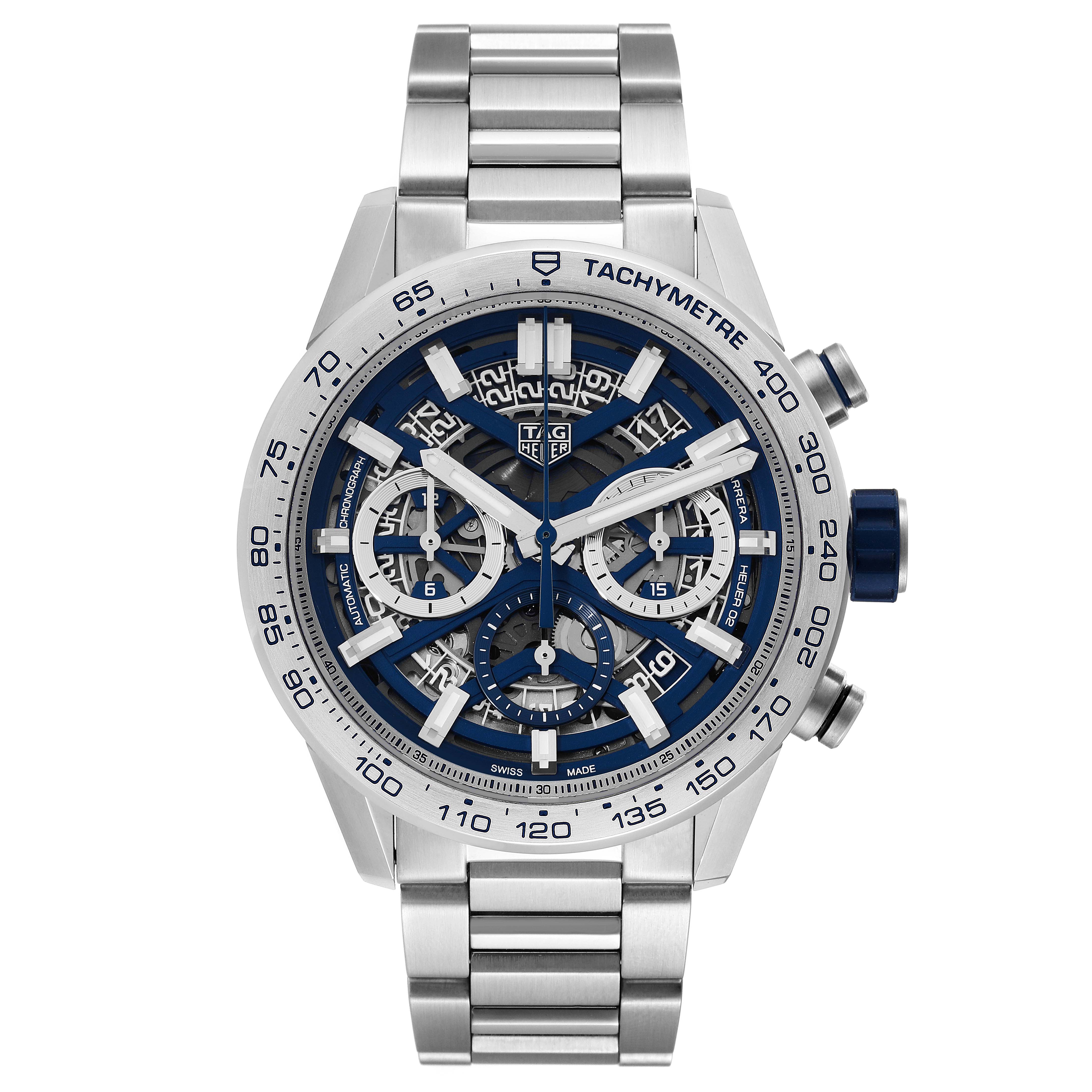 The image shows a front view of a Tag Heuer Carrera watch, displaying its face, bezel, and metal bracelet.