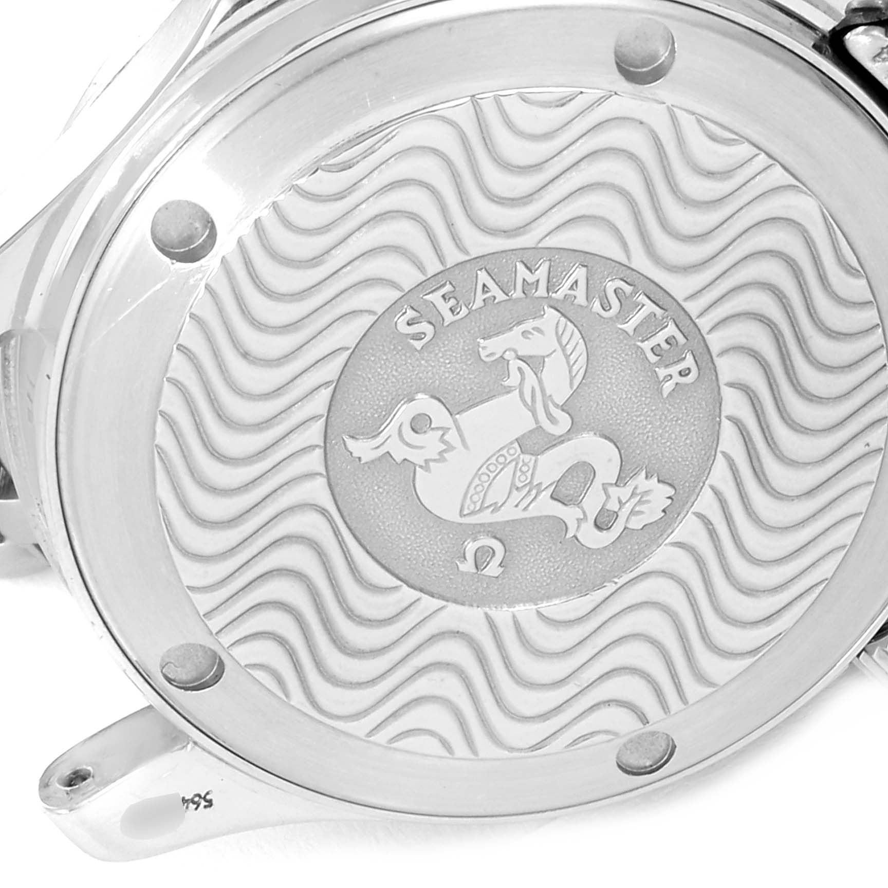 The image shows the case back of an Omega Seamaster 2562.80.00 Men
s Stainless Steel Blue Dial 2562.80.00 Men
s Stainless Steel Blue Dial watch, featuring the engraved Seamaster logo.