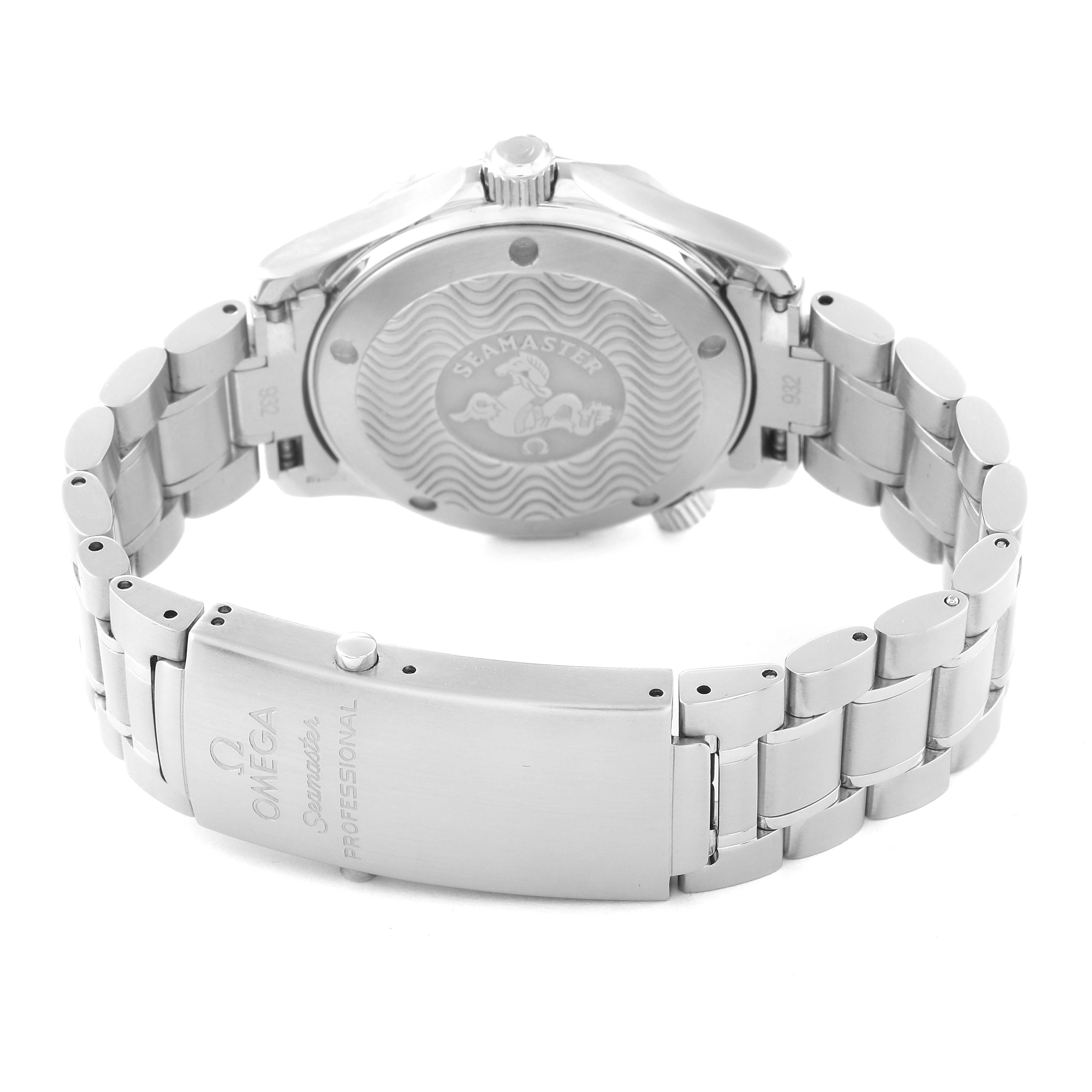 The image shows the back and bracelet clasp of an Omega Seamaster 2262.50.00 Men
s Stainless Steel Black Dial 2262.50.00 Men
s Stainless Steel Black Dial watch.