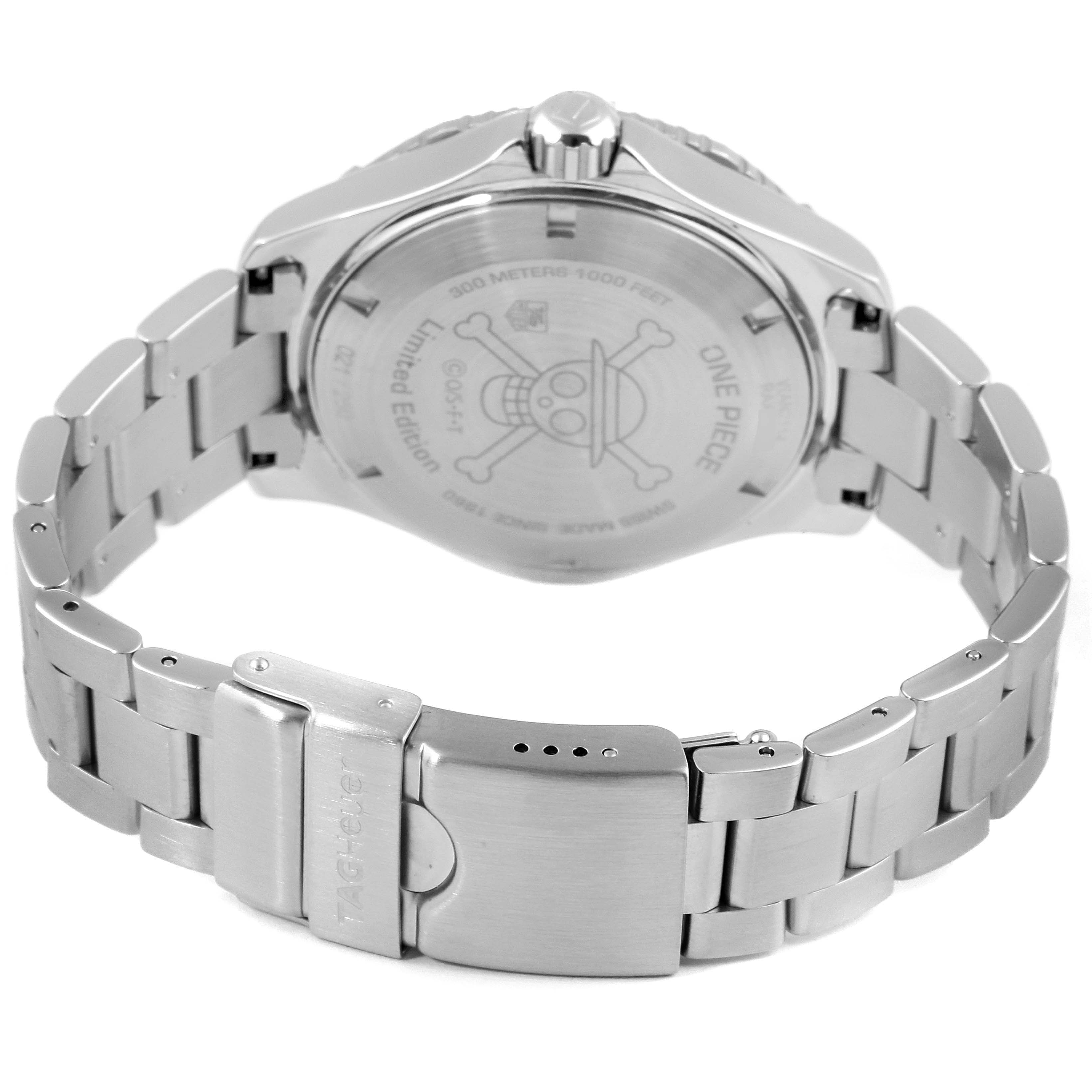 The image shows the back view and metal bracelet of the Tag Heuer Limited Edition WAY2114 Men
s Stainless Steel Black Dial WAY2114 Men
s Stainless Steel Black Dial watch.