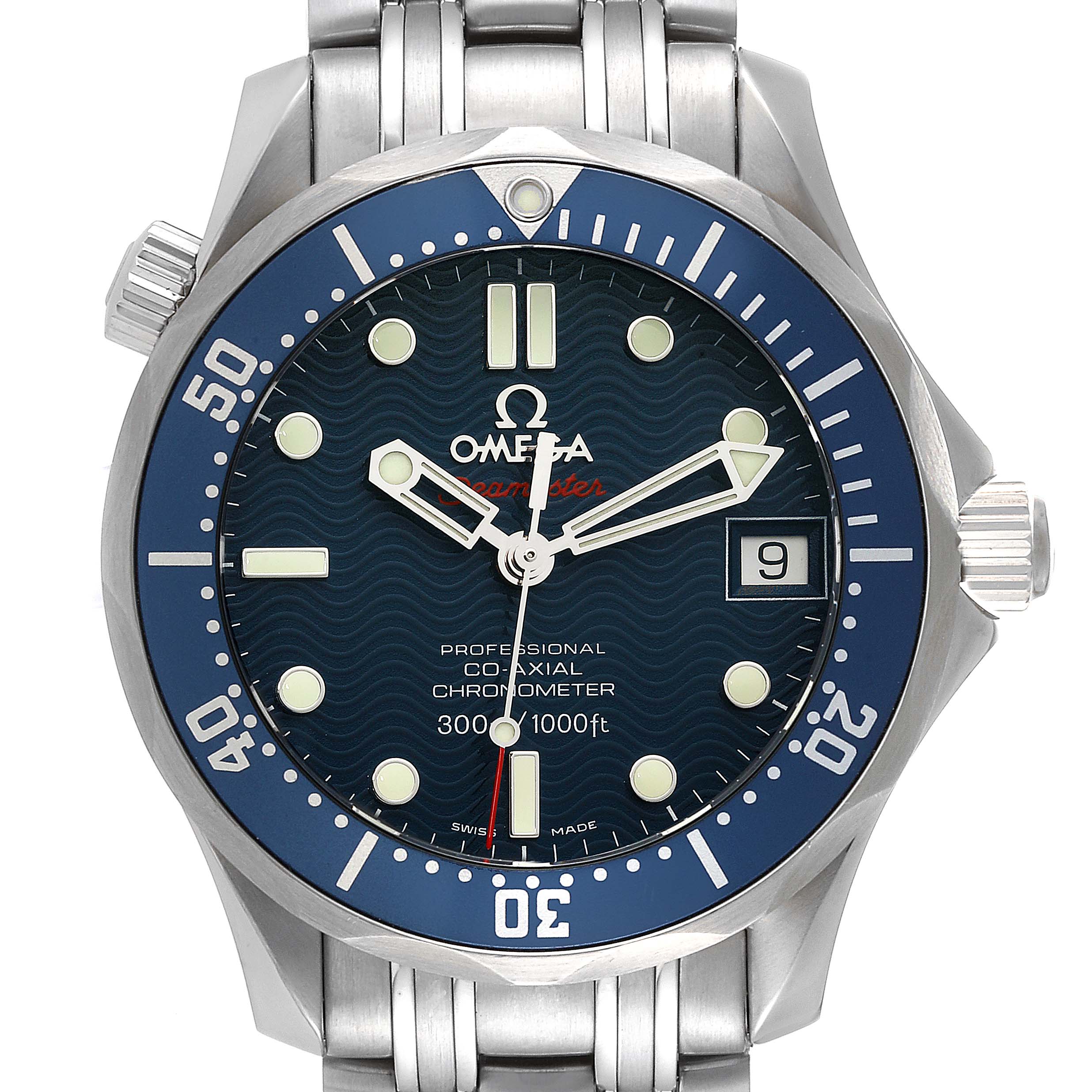 The image shows a frontal view of an Omega Seamaster 2222.80.00 Men's Stainless Steel Blue Dial 2222.80.00 Men's Stainless Steel Blue Dial watch, detailing the dial, bezel, crown, and part of the metal bracelet.