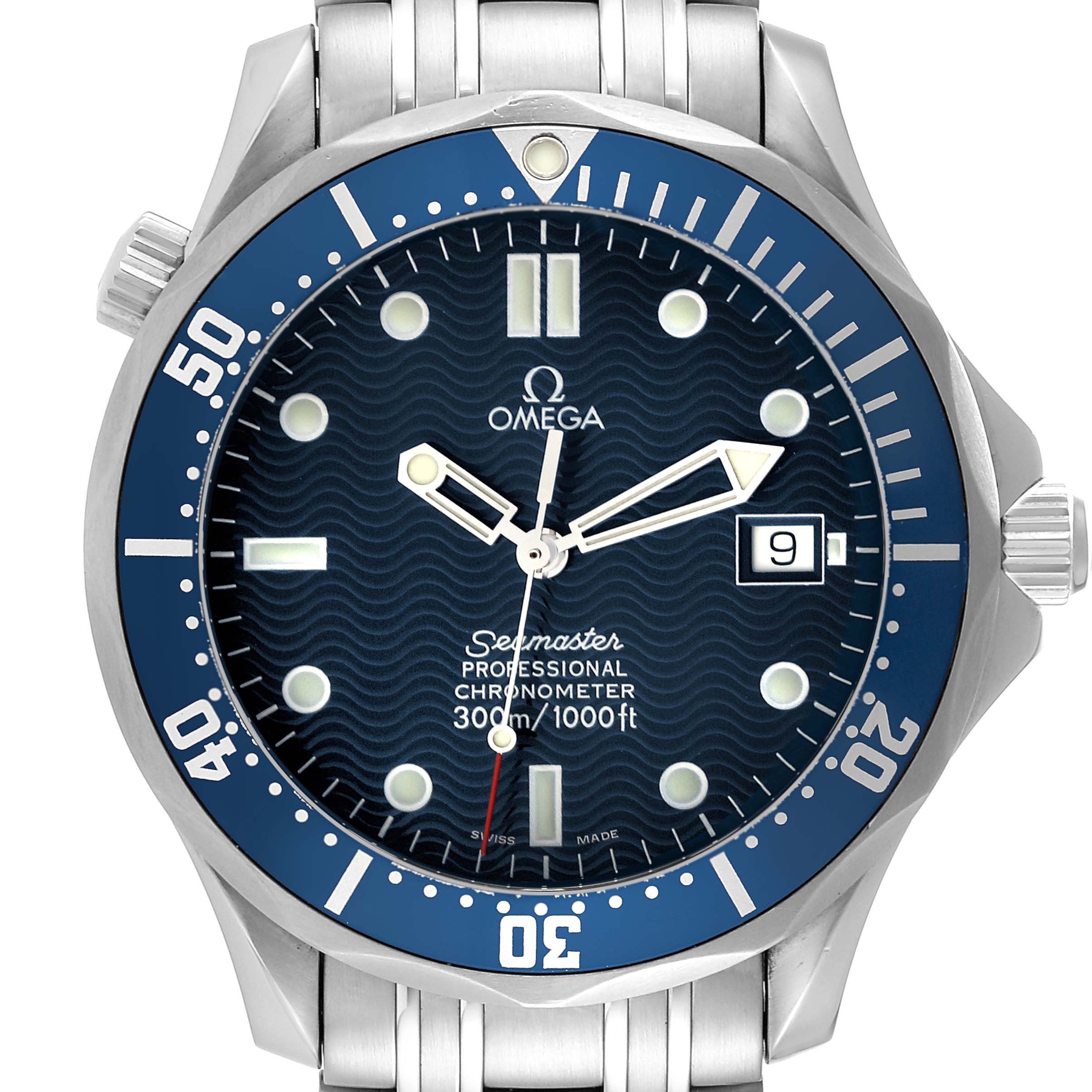 This image shows a front view of an Omega Seamaster 2531.80.00 Men
s Stainless Steel Blue Dial 2531.80.00 Men
s Stainless Steel Blue Dial watch, highlighting its dial, bezel, hands, and part of the bracelet.