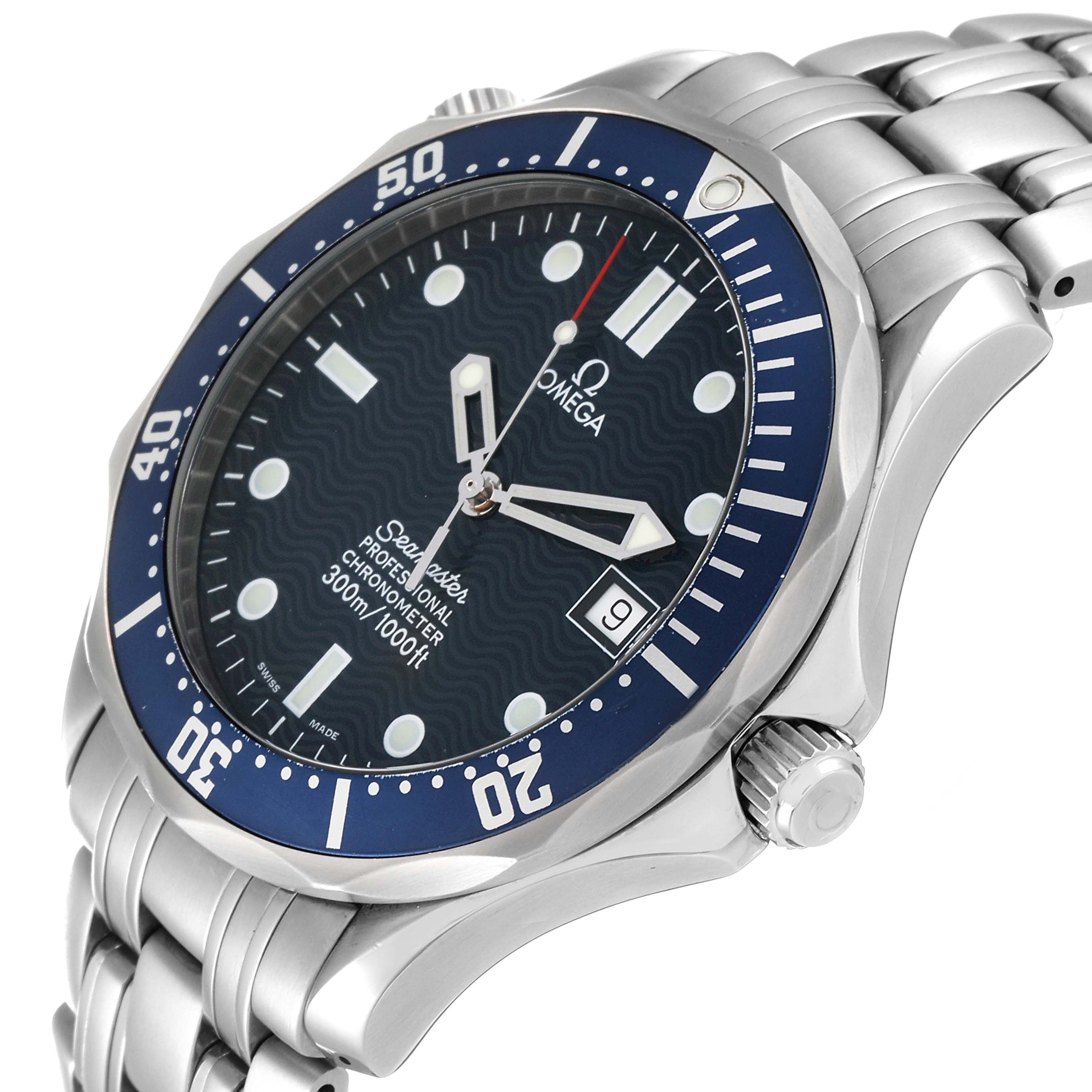 The image shows the face and side of the Omega Seamaster 2531.80.00 Men
s Stainless Steel Blue Dial 2531.80.00 Men
s Stainless Steel Blue Dial watch at a slight angle, highlighting the bezel, dial, and bracelet.