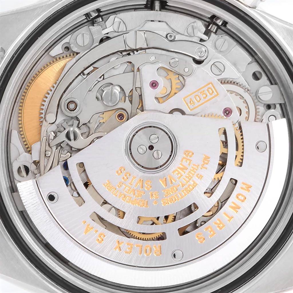 This image shows the movement mechanism of the Rolex Daytona 16520 Men
s Stainless Steel White Dial 16520 Men
s Stainless Steel White Dial watch viewed from the back.