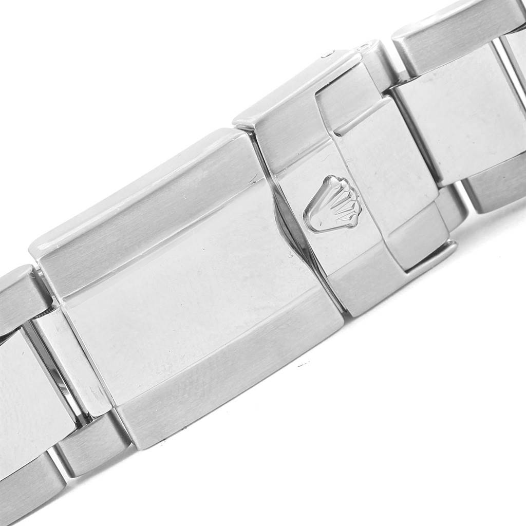 This image shows a close-up angle of the clasp and part of the bracelet for a Rolex Daytona 116520 Men's Stainless Steel White Dial 116520 Men's Stainless Steel White Dial watch.