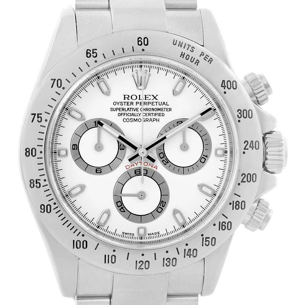 This image shows a front view of the Rolex Daytona 116520 Men
s Stainless Steel White Dial 116520 Men
s Stainless Steel White Dial watch, highlighting the dial, chronograph subdials, bezel, and crown.