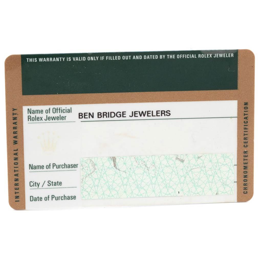 This is an international warranty card for the Rolex Daytona 116518 Men's Yellow Gold Black Dial 116518 Men's Yellow Gold Black Dial watch model.