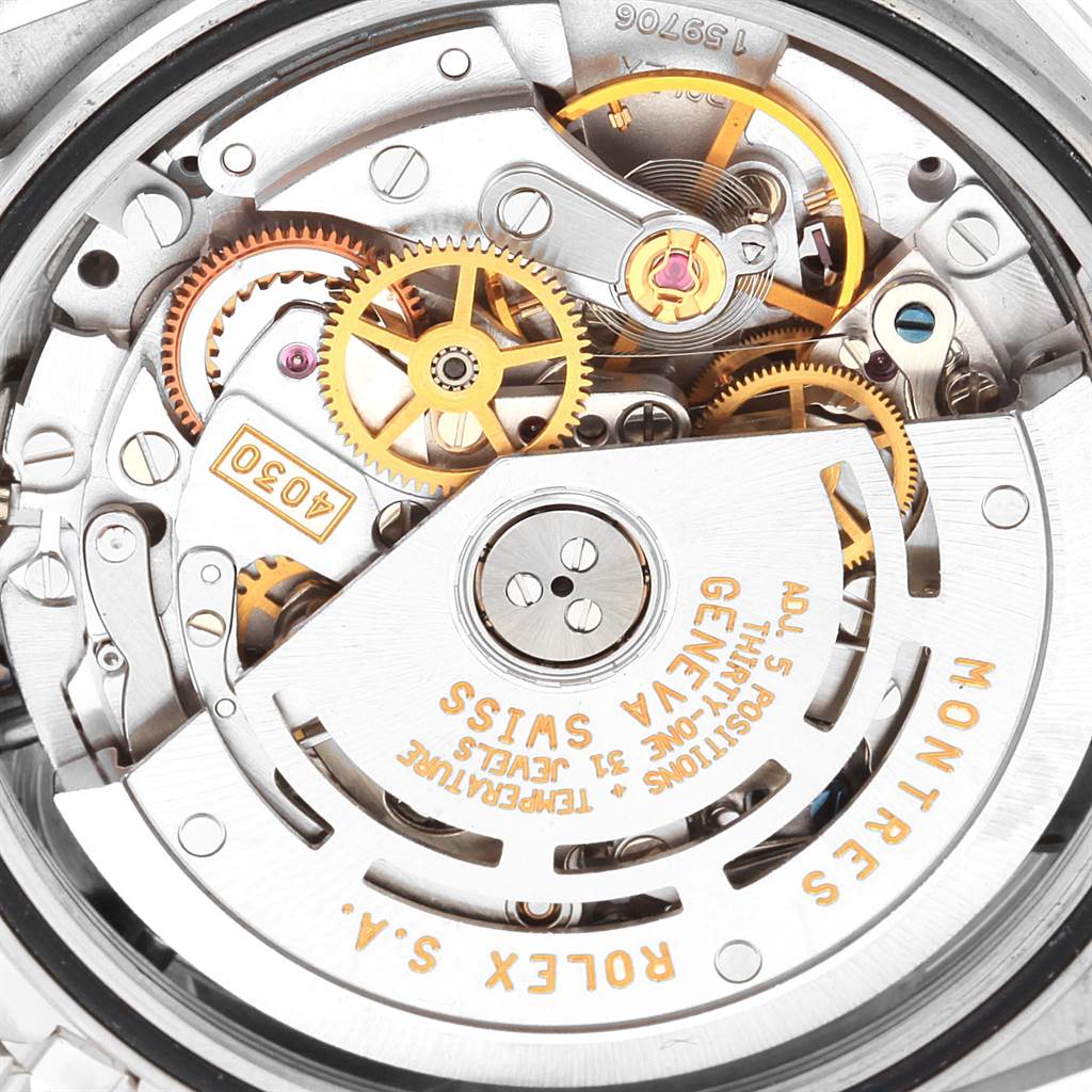 This image shows a close-up of the movement mechanism of a Rolex Daytona 16519 Men
s White Gold White Dial 16519 Men
s White Gold White Dial watch.