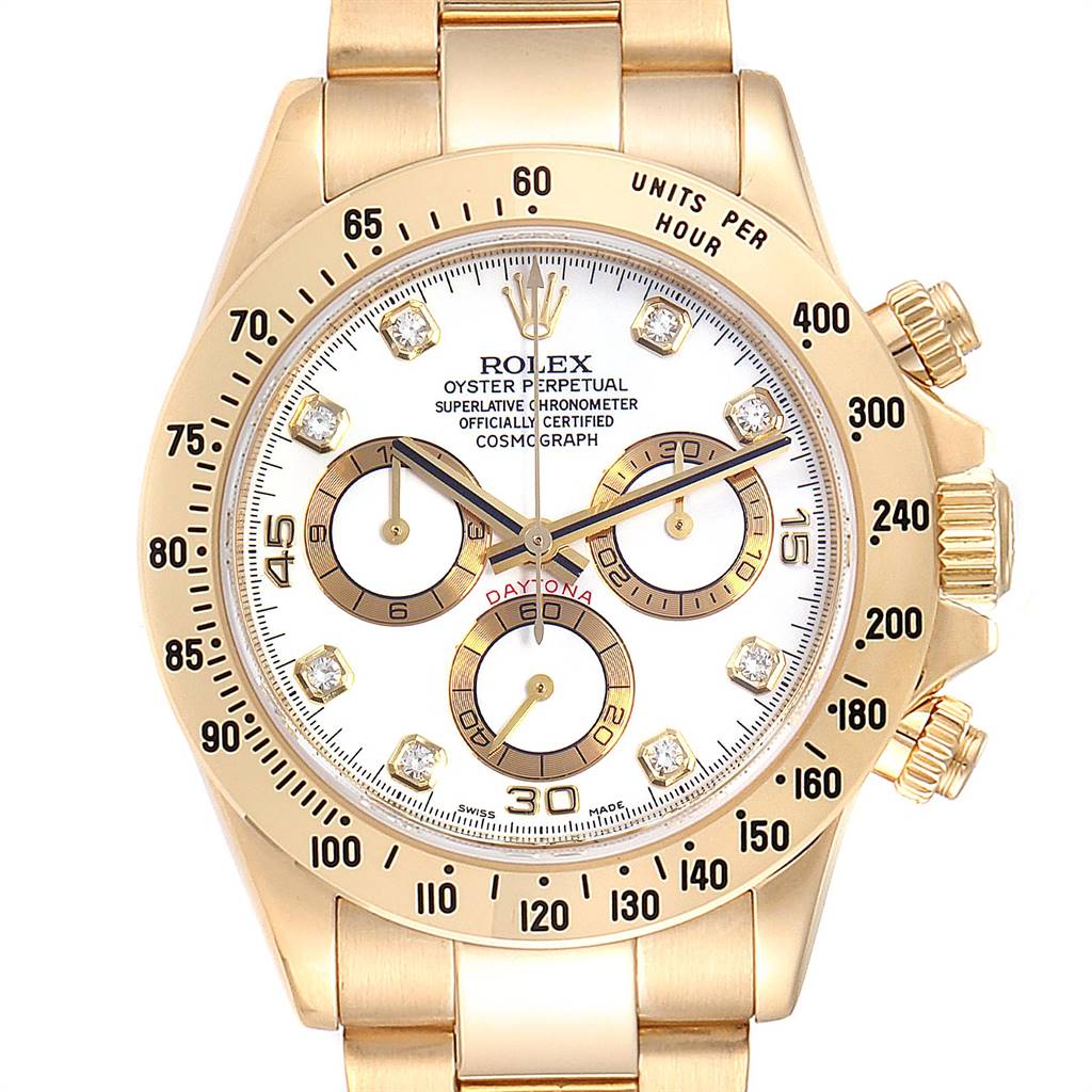 The image shows a frontal view of a Rolex Daytona 116528 Men's Yellow Gold White Dial 116528 Men's Yellow Gold White Dial watch, highlighting the dial, bezel, pushers, and bracelet.