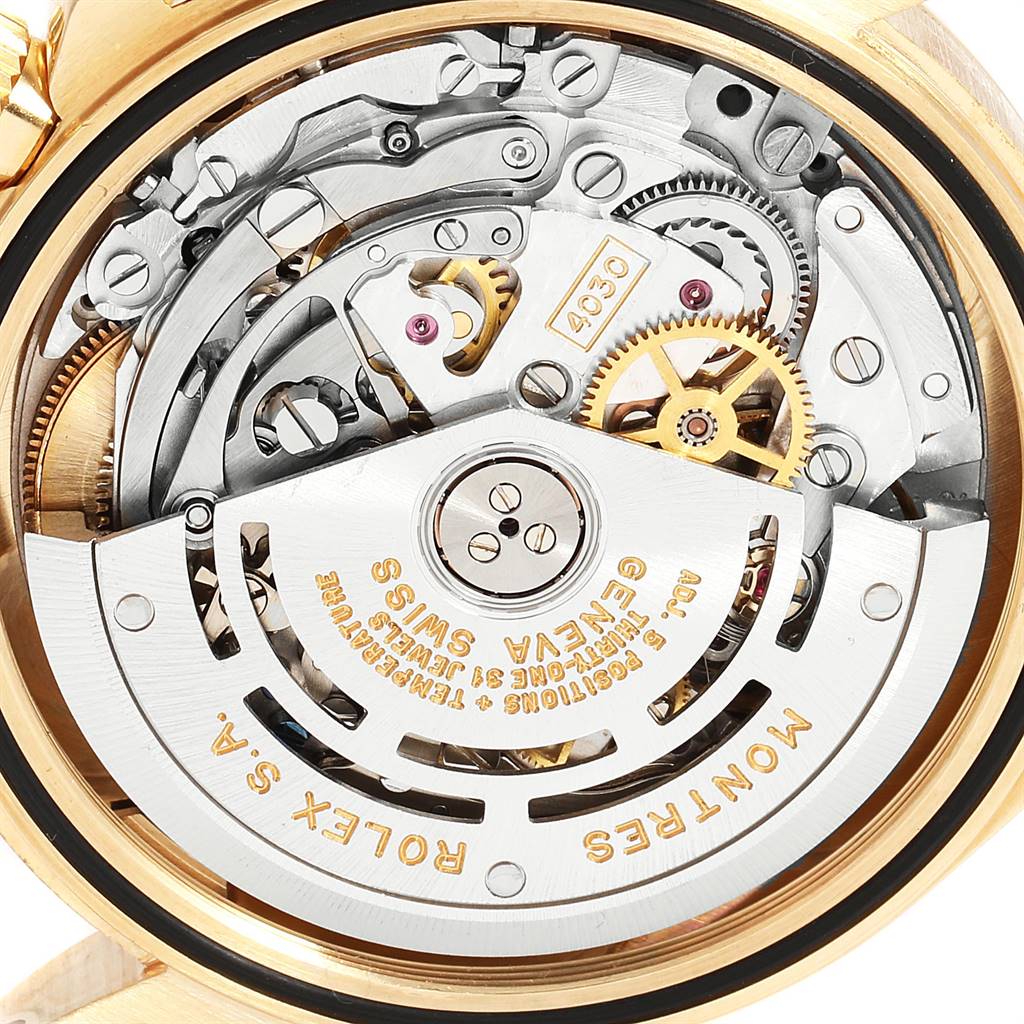 This is an interior view showing the movement mechanism of a Rolex Daytona 16528 Men
s Yellow Gold Champagne Dial 16528 Men
s Yellow Gold Champagne Dial watch.