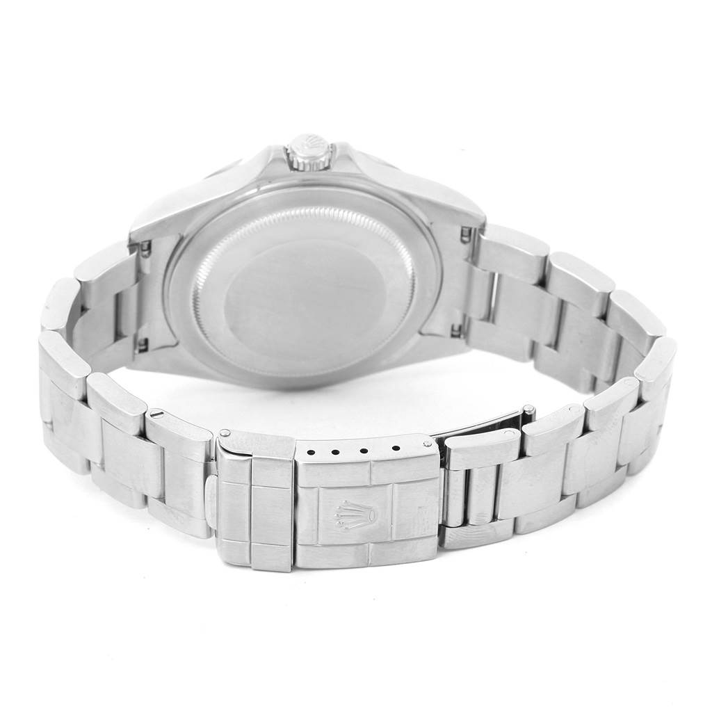 The photo shows the backside and bracelet of the Rolex Explorer 16570 Men
s Stainless Steel White Dial 16570 Men
s Stainless Steel White Dial watch.