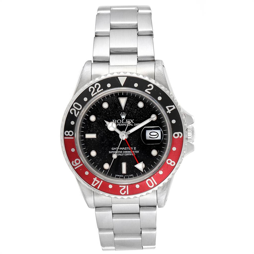 The image shows the front view of a Rolex GMT-Master II watch, displaying its dial, bezel, and bracelet.