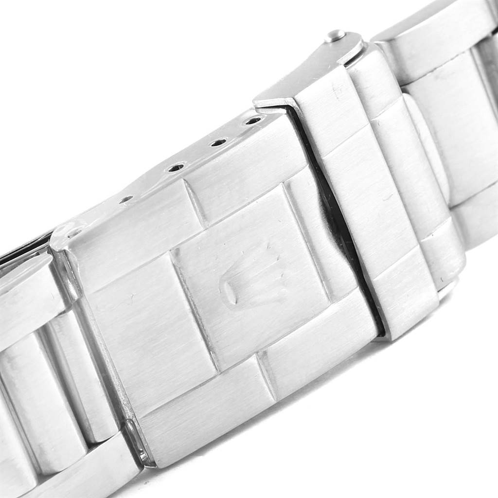 This image shows a close-up view of the bracelet and clasp of a Rolex GMT-Master 16700 Men's Stainless Steel Black Dial 16700 Men's Stainless Steel Black Dial watch.