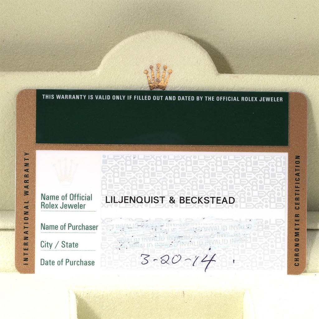 The image shows the warranty card for a Rolex Sea-Dweller 116660 Men
s Stainless Steel Black Dial 116660 Men
s Stainless Steel Black Dial, including the date of purchase and name of the official Rolex jeweler.