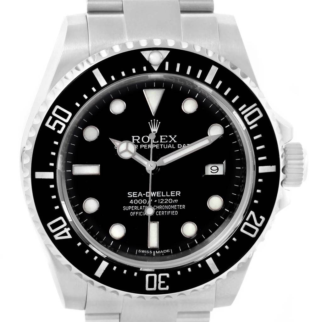 This image shows the front view of a Rolex Sea-Dweller 116600 Men
s Stainless Steel Black Dial 116600 Men
s Stainless Steel Black Dial watch, featuring its dial, bezel, hands, and part of the bracelet.