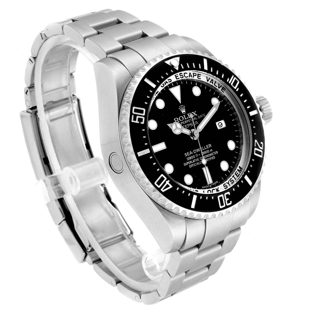 The image shows a side and front angle of a Rolex Sea-Dweller 116660 Men
s Stainless Steel Black Dial 116660 Men
s Stainless Steel Black Dial watch, focusing on the bezel, dial, bracelet, and crown.