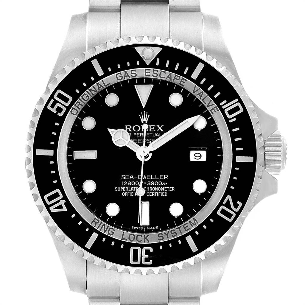 This image shows a frontal view of the Rolex Sea-Dweller 116660 Men
s Stainless Steel Black Dial 116660 Men
s Stainless Steel Black Dial watch, highlighting the dial, bezel, and bracelet.